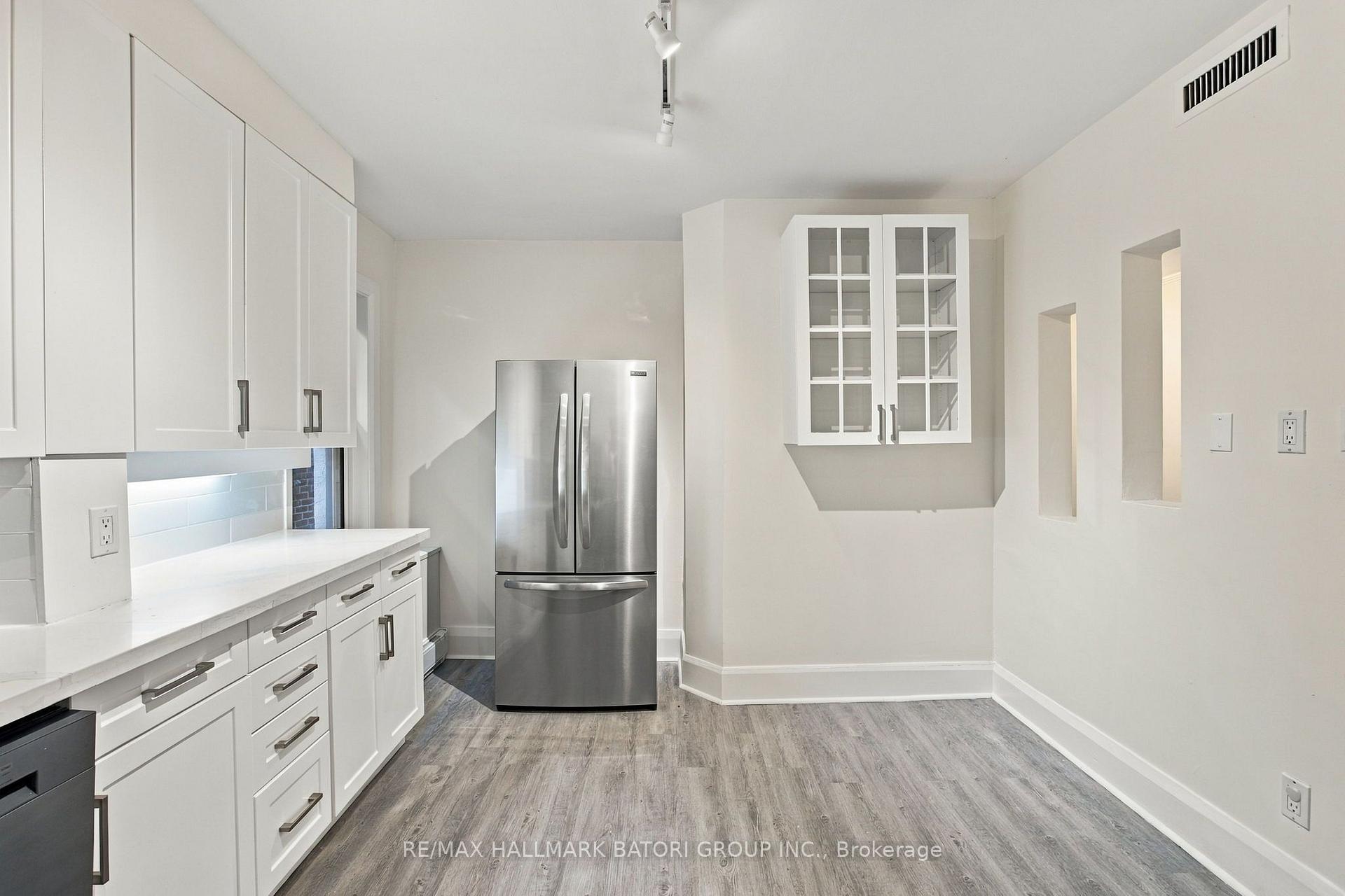 Photo 14 of Unit Main, 479 Oriole Parkway, Toronto, Yonge-Eglinton — HOMEH