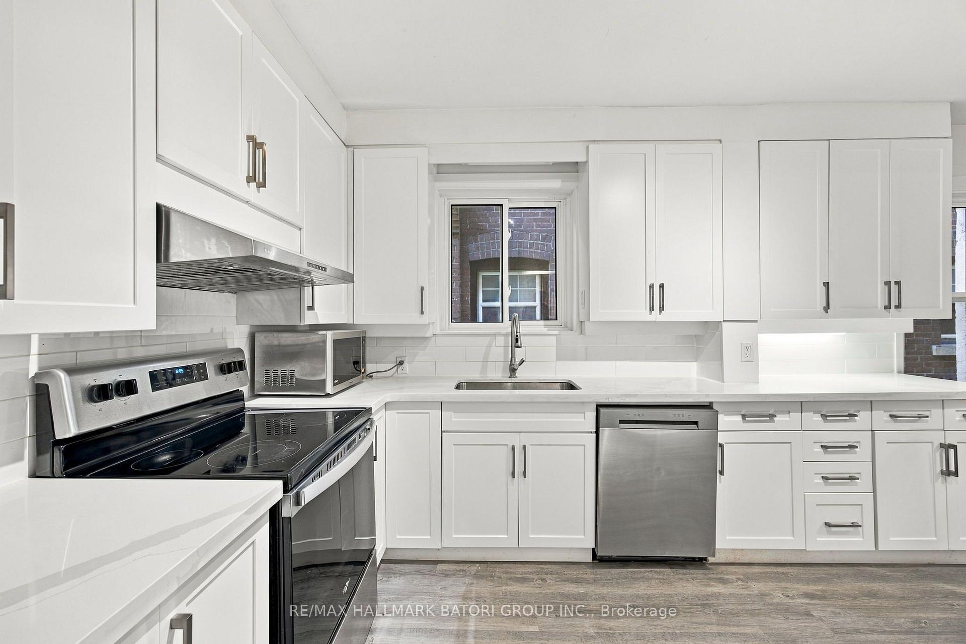 Photo 16 of Unit Main, 479 Oriole Parkway, Toronto, Yonge-Eglinton — HOMEH