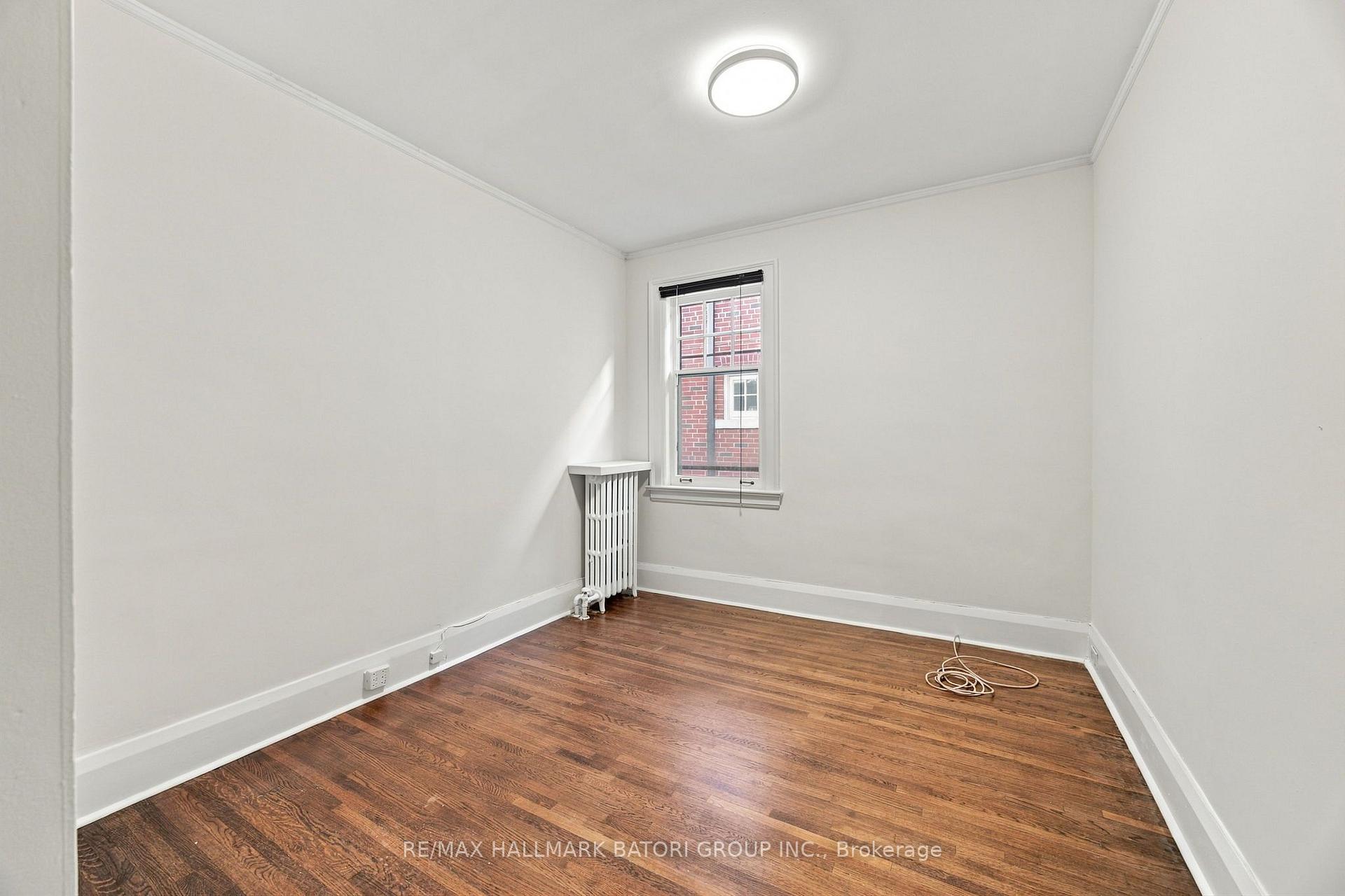 Photo 18 of Unit Main, 479 Oriole Parkway, Toronto, Yonge-Eglinton — HOMEH