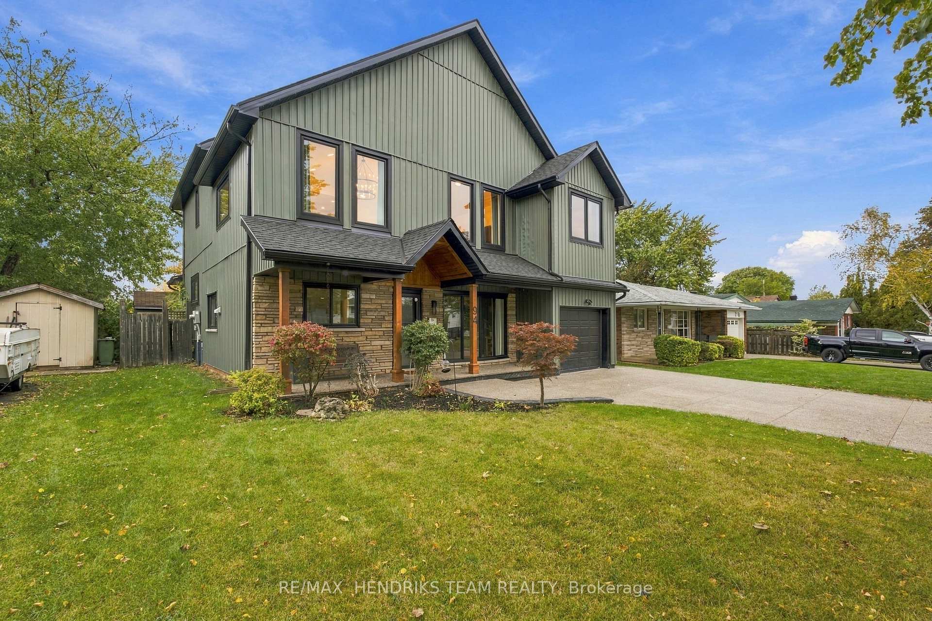 Photo 2 of 94 Bellingham Drive, Hamilton, Lawfield — HOMEH