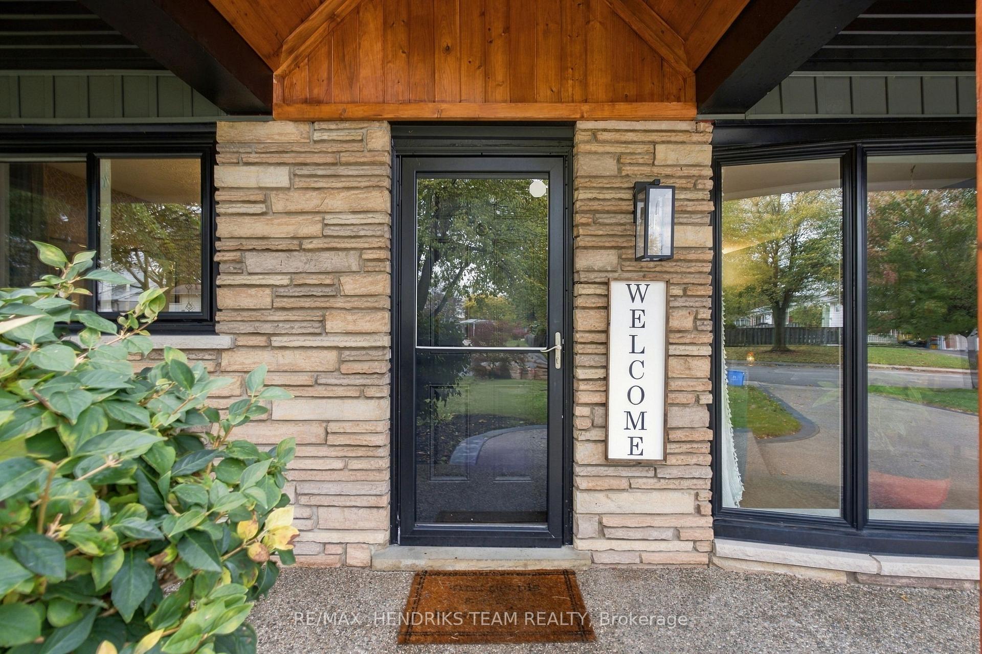 Photo 4 of 94 Bellingham Drive, Hamilton, Lawfield — HOMEH