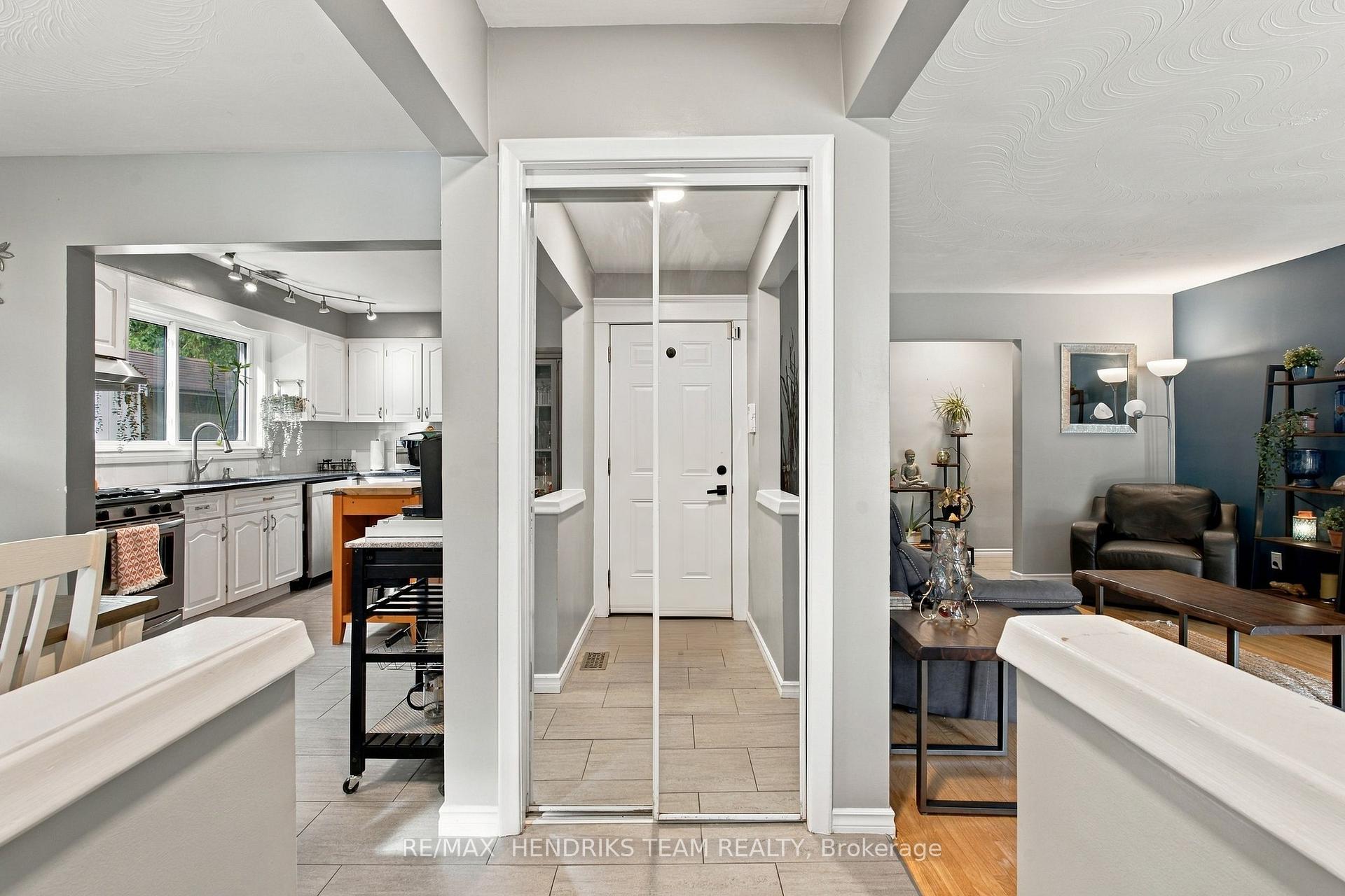 Photo 6 of 94 Bellingham Drive, Hamilton, Lawfield — HOMEH