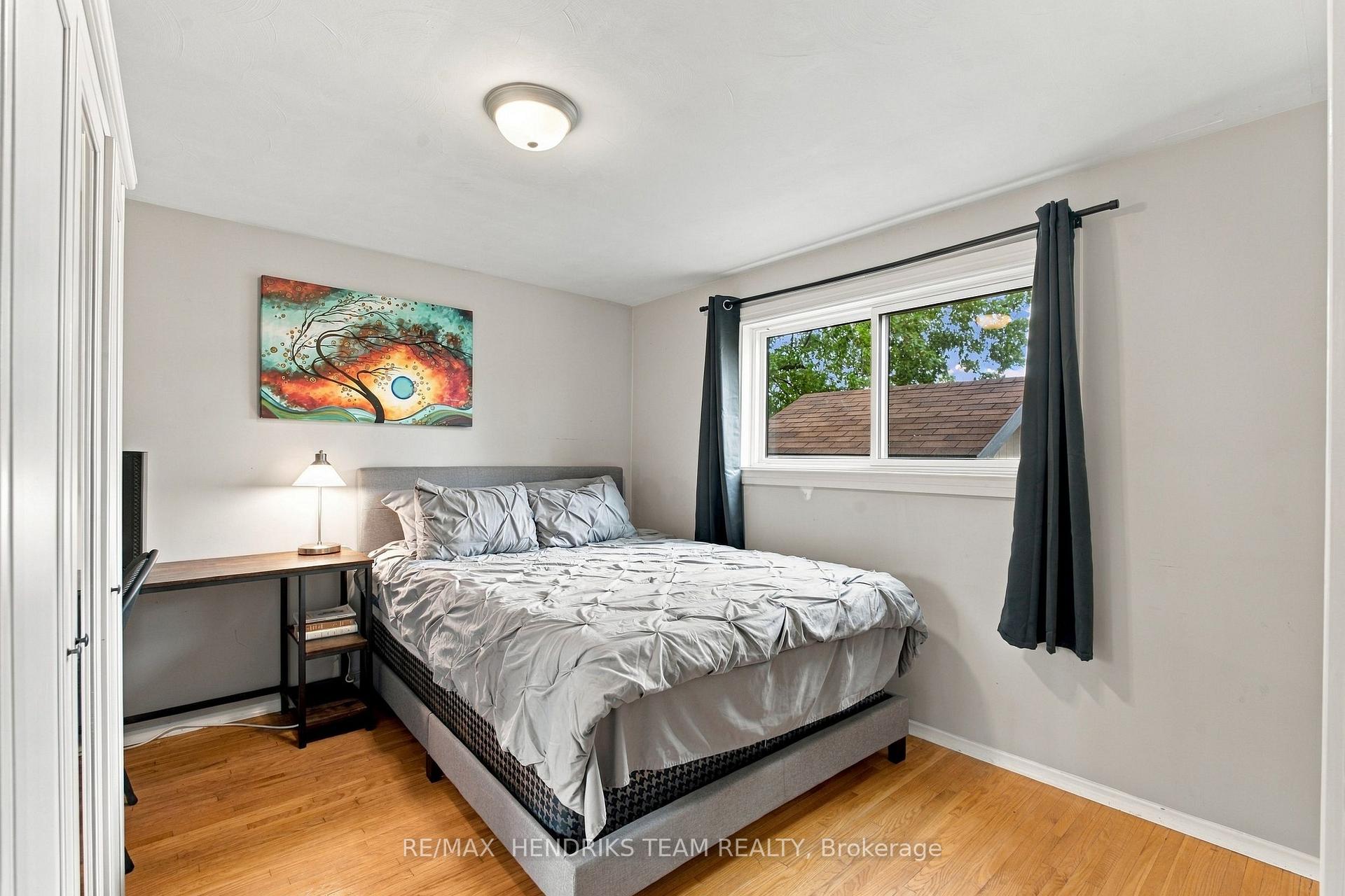 Photo 16 of 94 Bellingham Drive, Hamilton, Lawfield — HOMEH