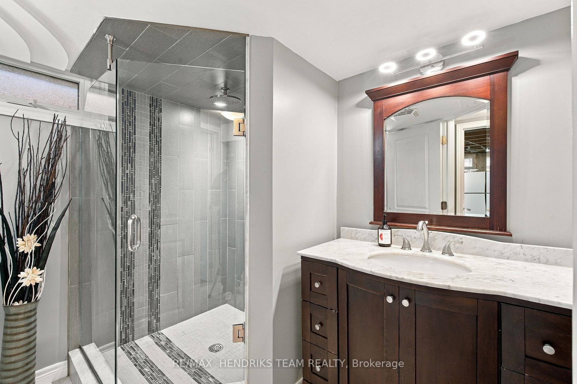 Photo 22 of 94 Bellingham Drive, Hamilton, Lawfield — HOMEH