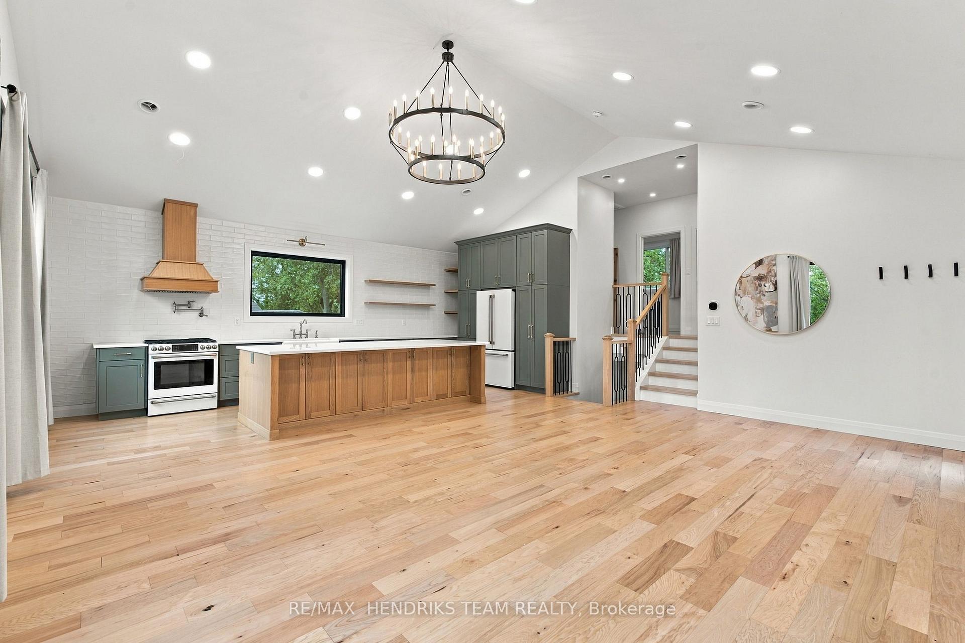 Photo 23 of 94 Bellingham Drive, Hamilton, Lawfield — HOMEH