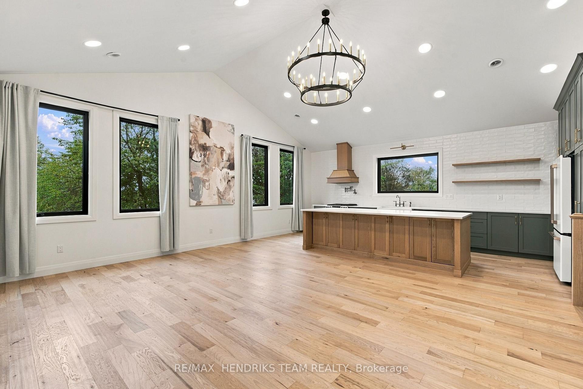 Photo 26 of 94 Bellingham Drive, Hamilton, Lawfield — HOMEH