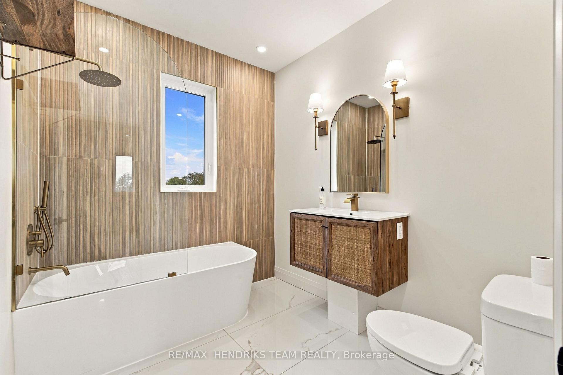 Photo 32 of 94 Bellingham Drive, Hamilton, Lawfield — HOMEH