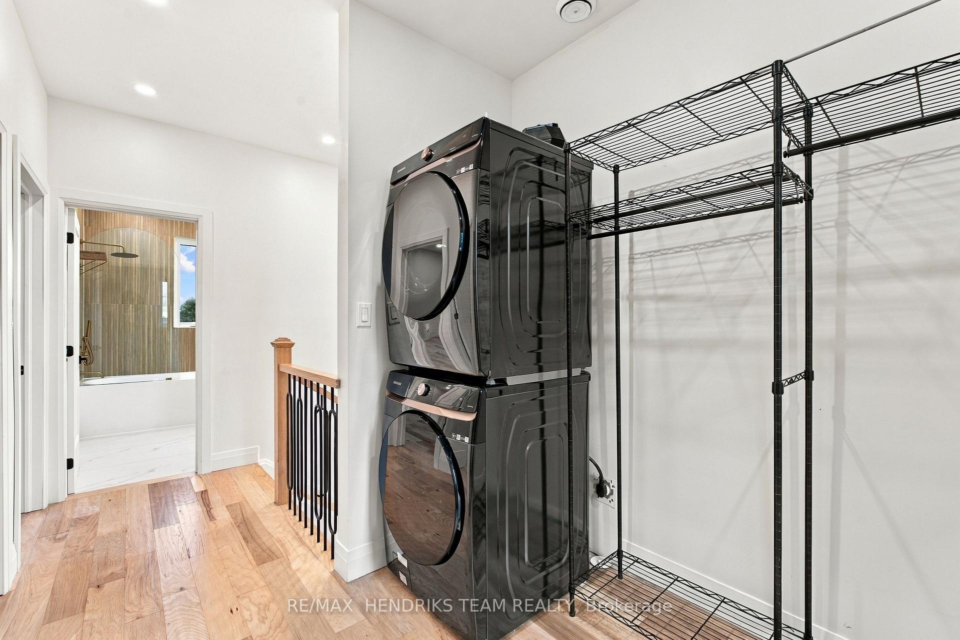 Photo 34 of 94 Bellingham Drive, Hamilton, Lawfield — HOMEH