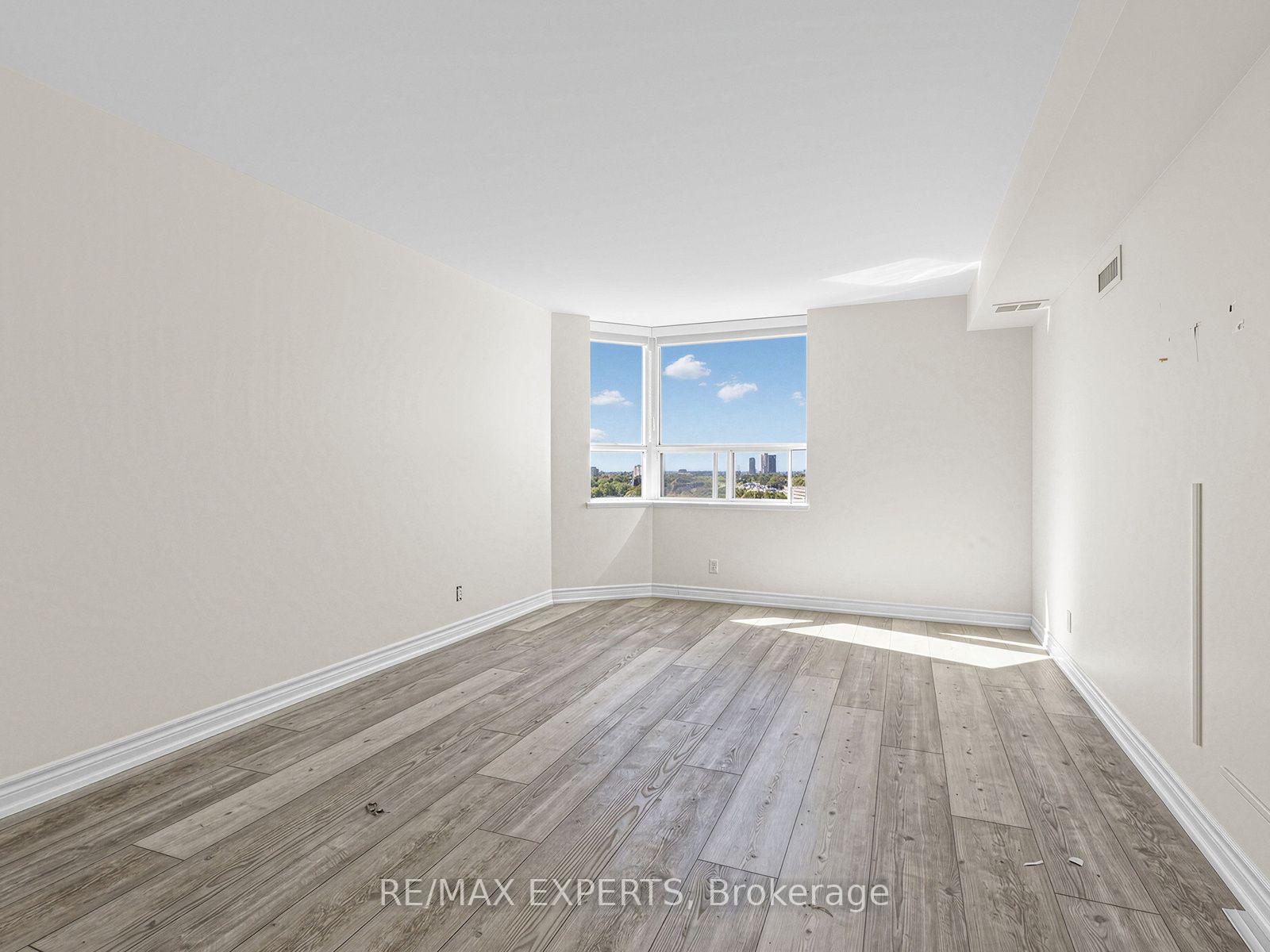 Photo 17 of Unit 1509, 265 Ridley Boulevard, Toronto, Bedford Park-Nortown — HOMEH
