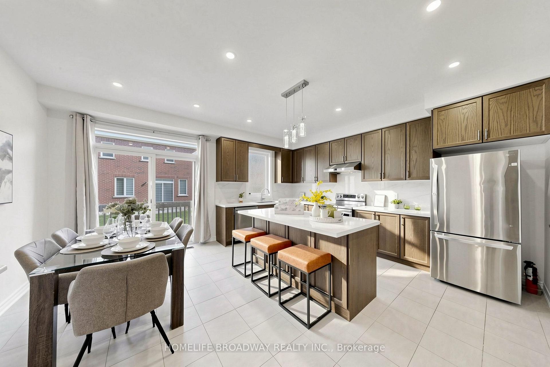 Photo 7 of 60 Crofting Crescent, Markham, Wismer — HOMEH