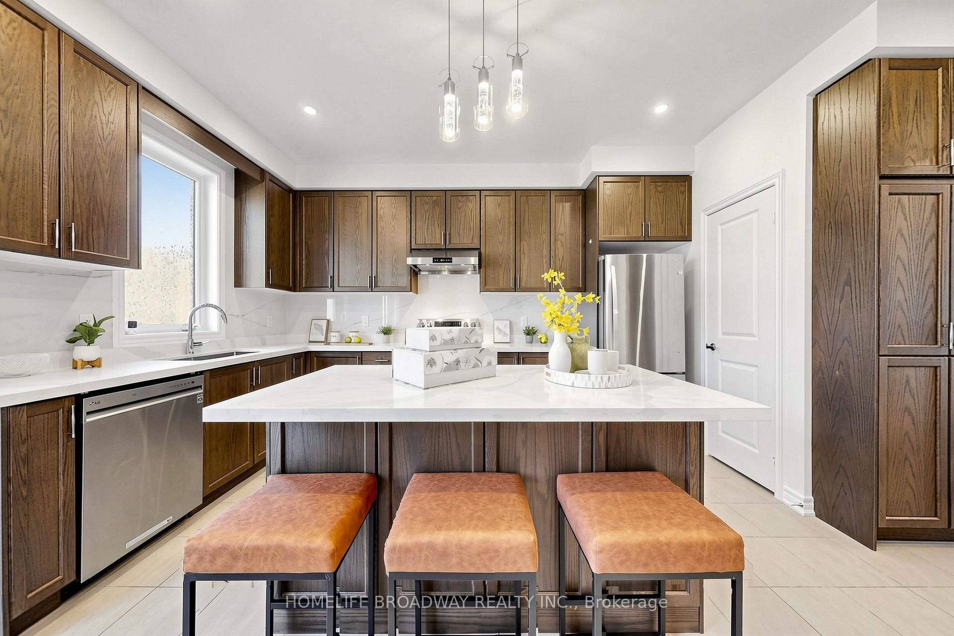 Photo 8 of 60 Crofting Crescent, Markham, Wismer — HOMEH