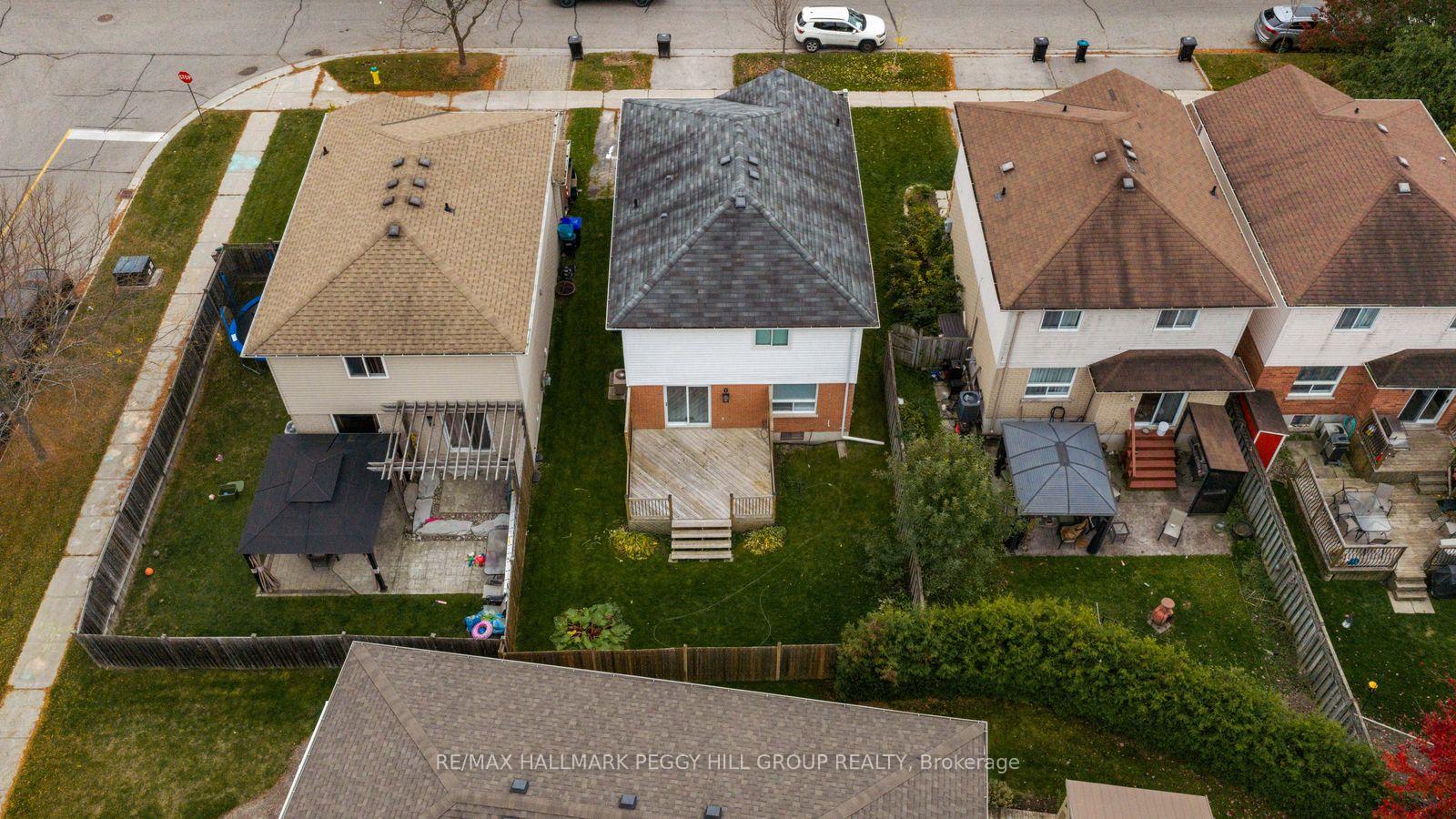Photo 16 of 10 Kate Aitken Crescent, New Tecumseth, Beeton — HOMEH