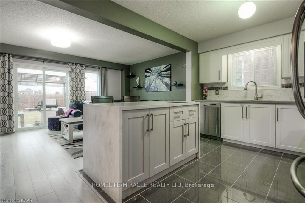 Photo 4 of 55 Seabrook Drive, Kitchener, Trussler — HOMEH
