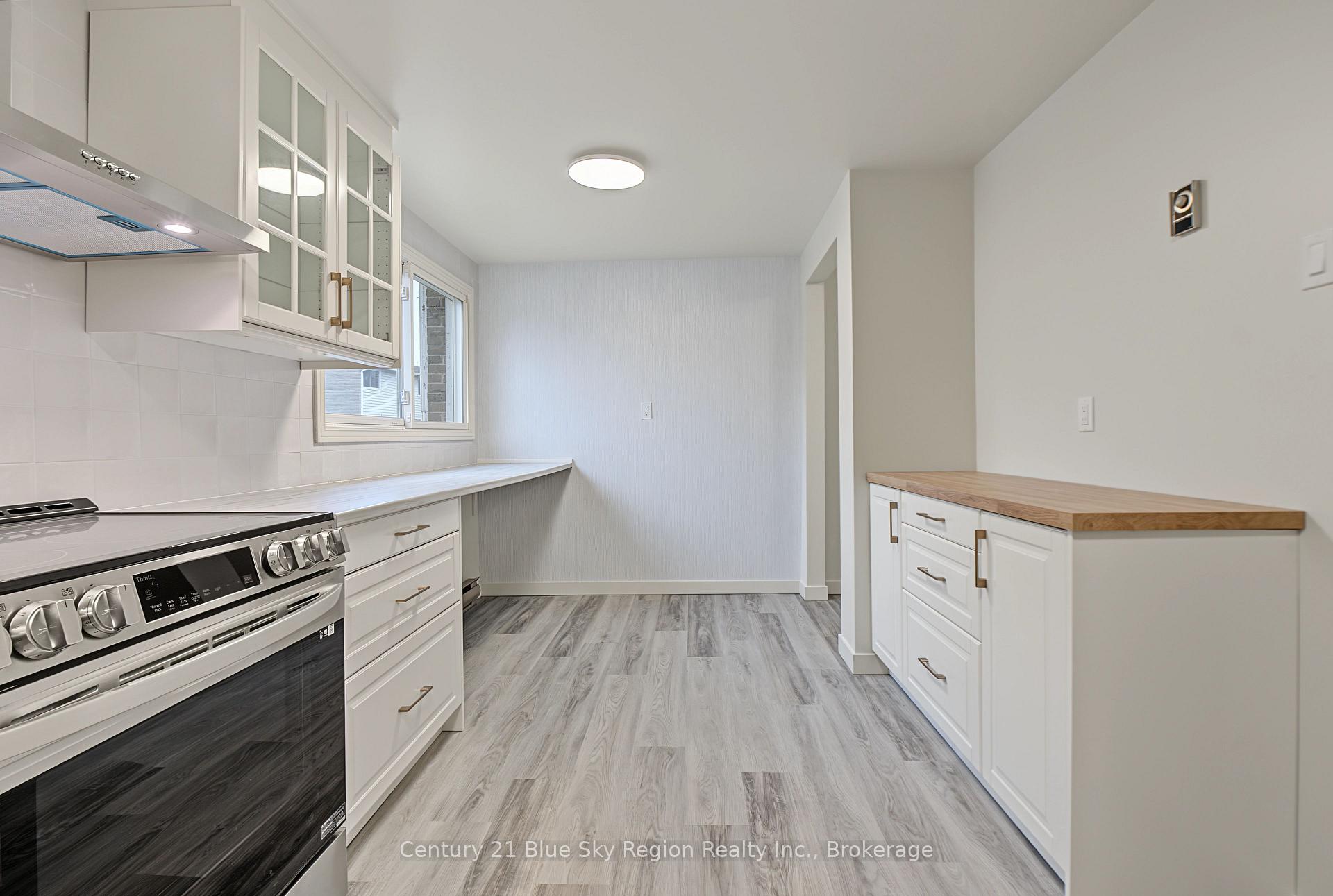 Photo 8 of Unit 24, 644 Lakeshore Drive, North Bay, Ferris — HOMEH