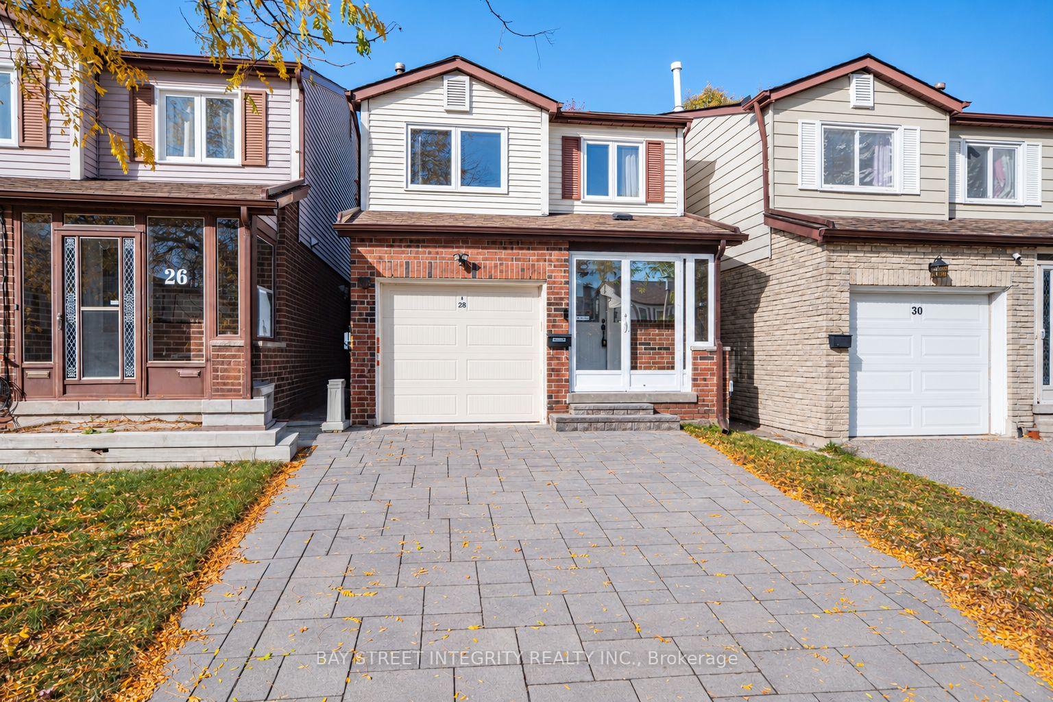 Photo 2 of 28 Fawndale Crescent, Scarborough, Steeles — HOMEH