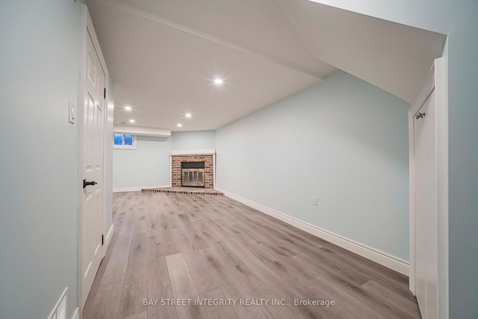 Photo 43 of 28 Fawndale Crescent, Scarborough, Steeles — HOMEH