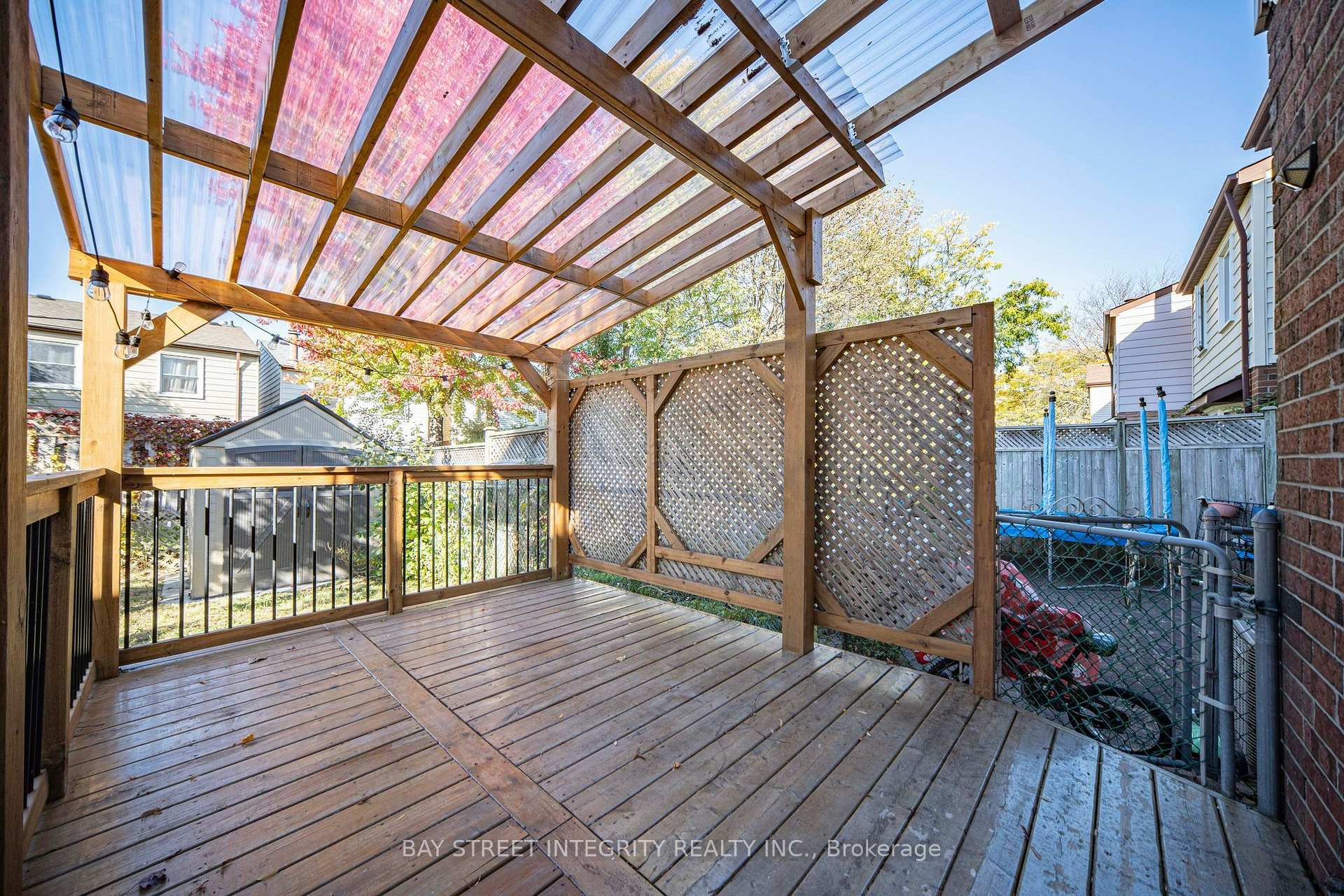 Photo 48 of 28 Fawndale Crescent, Scarborough, Steeles — HOMEH