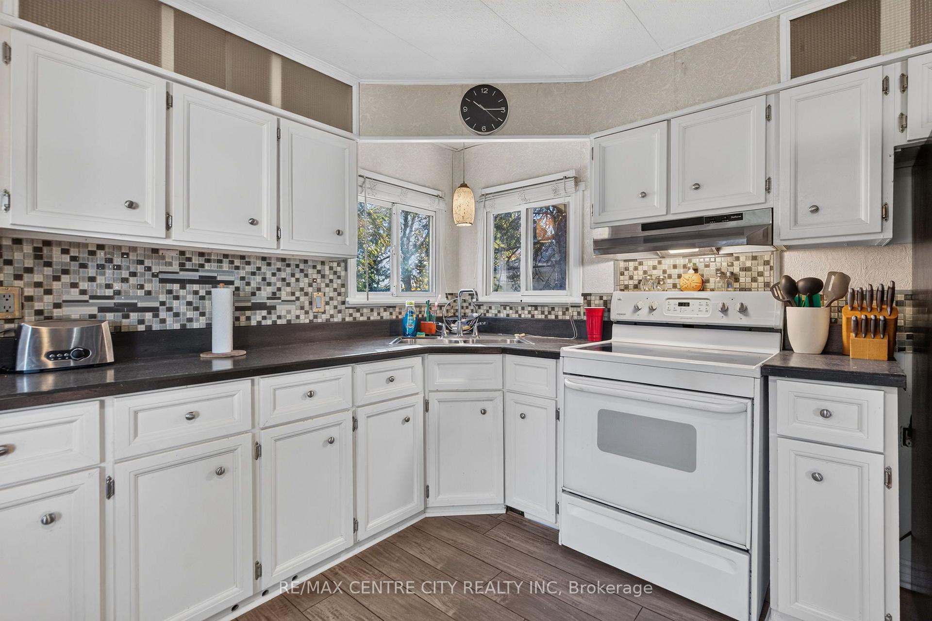 Photo 25 of Unit 55, 3100 Dorchester Road, Thames Centre, Rural Thames Centre — HOMEH