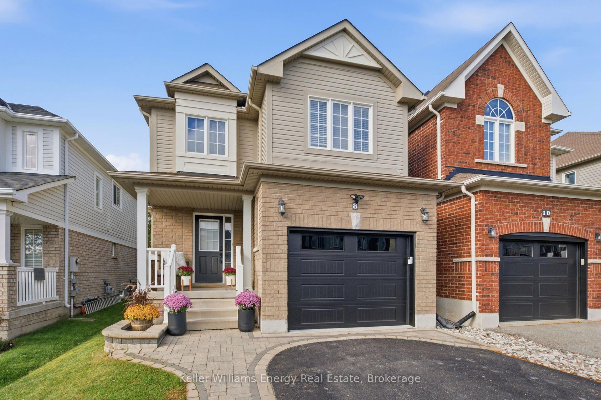Photo 2 of 8 Quackenbush Street, Clarington, Bowmanville — HOMEH