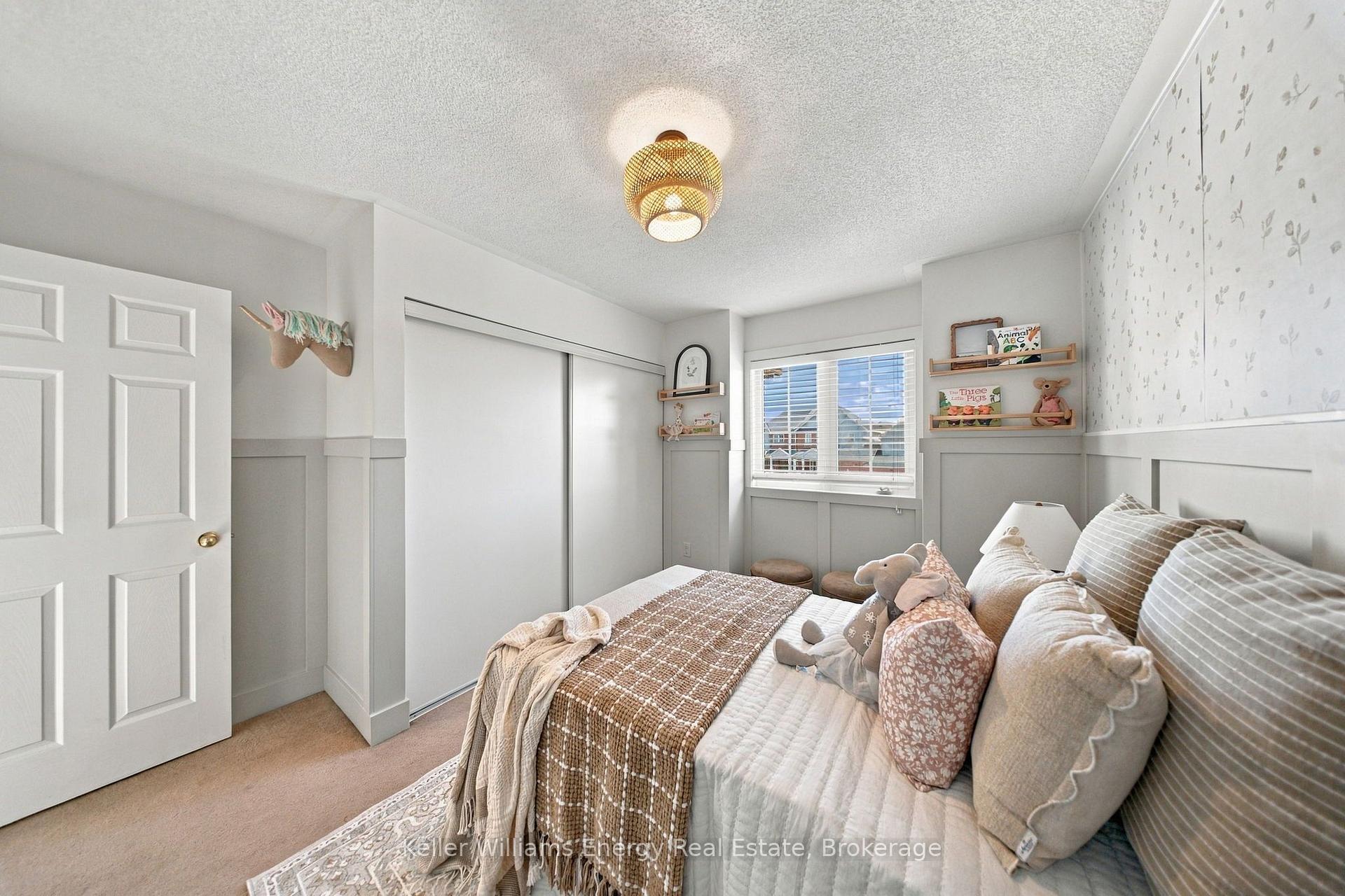 Photo 35 of 8 Quackenbush Street, Clarington, Bowmanville — HOMEH