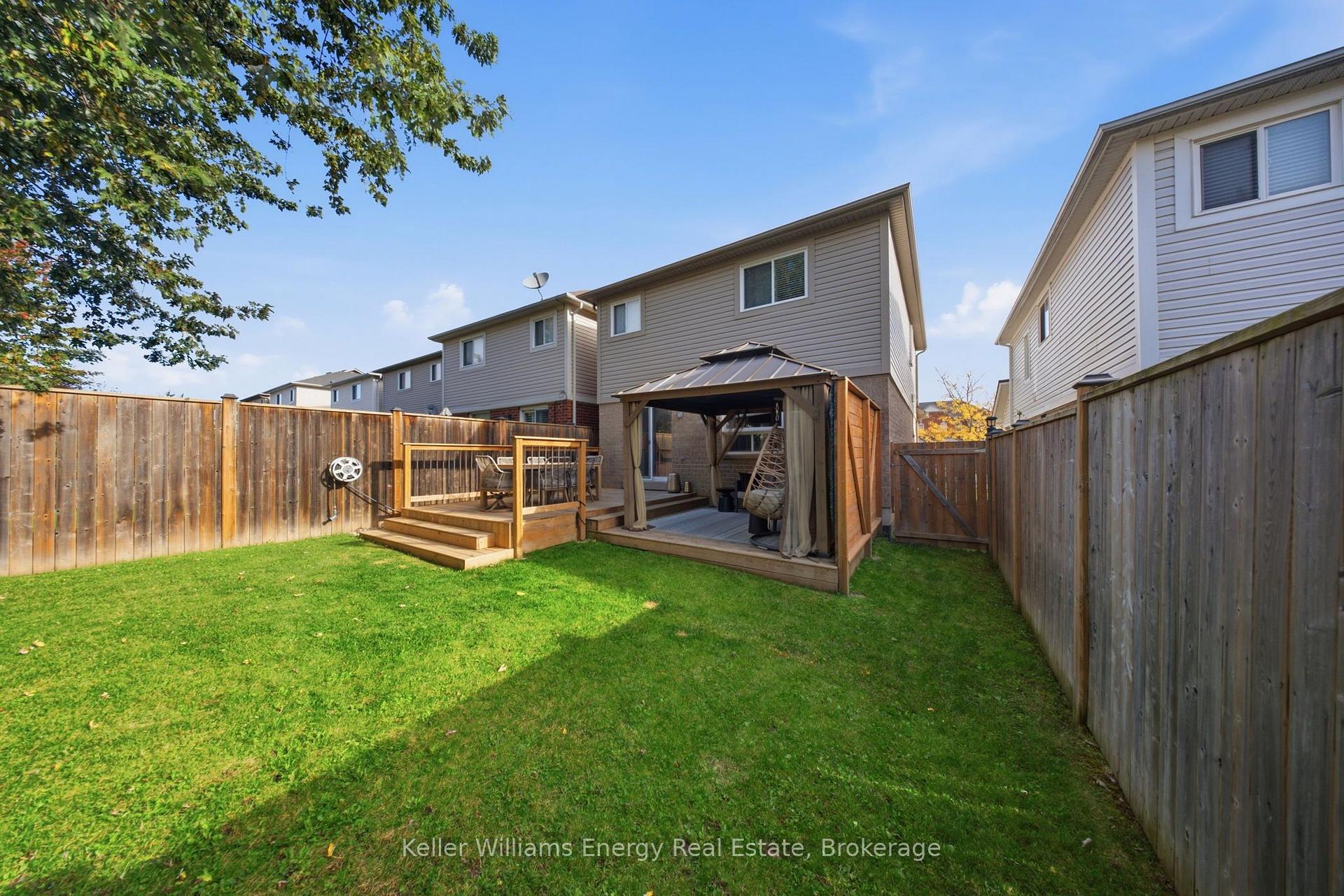 Photo 39 of 8 Quackenbush Street, Clarington, Bowmanville — HOMEH