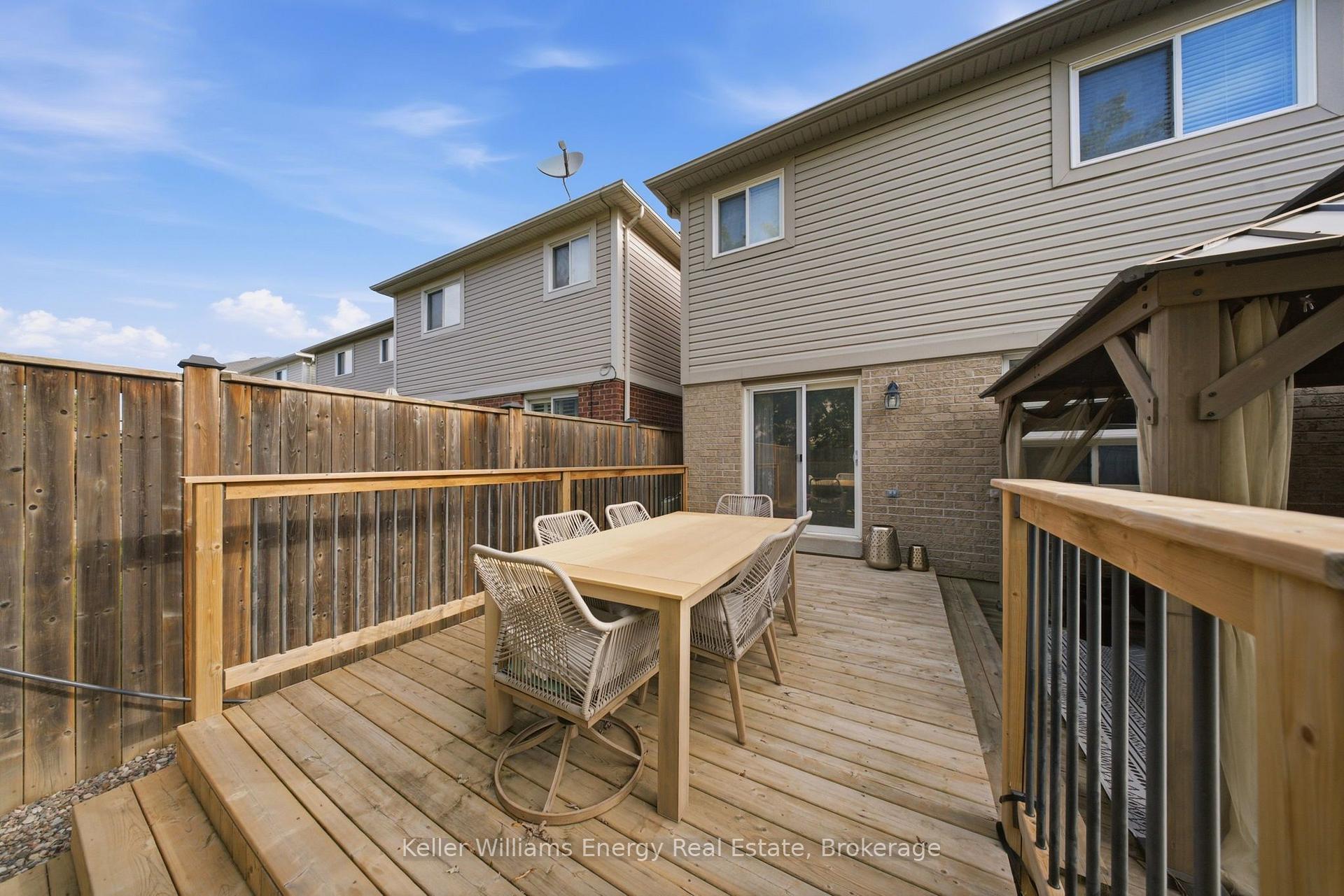 Photo 43 of 8 Quackenbush Street, Clarington, Bowmanville — HOMEH