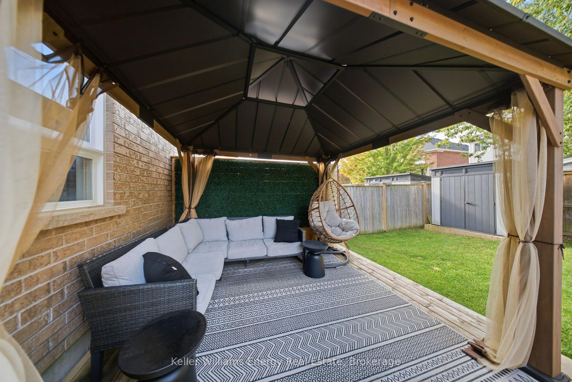 Photo 44 of 8 Quackenbush Street, Clarington, Bowmanville — HOMEH
