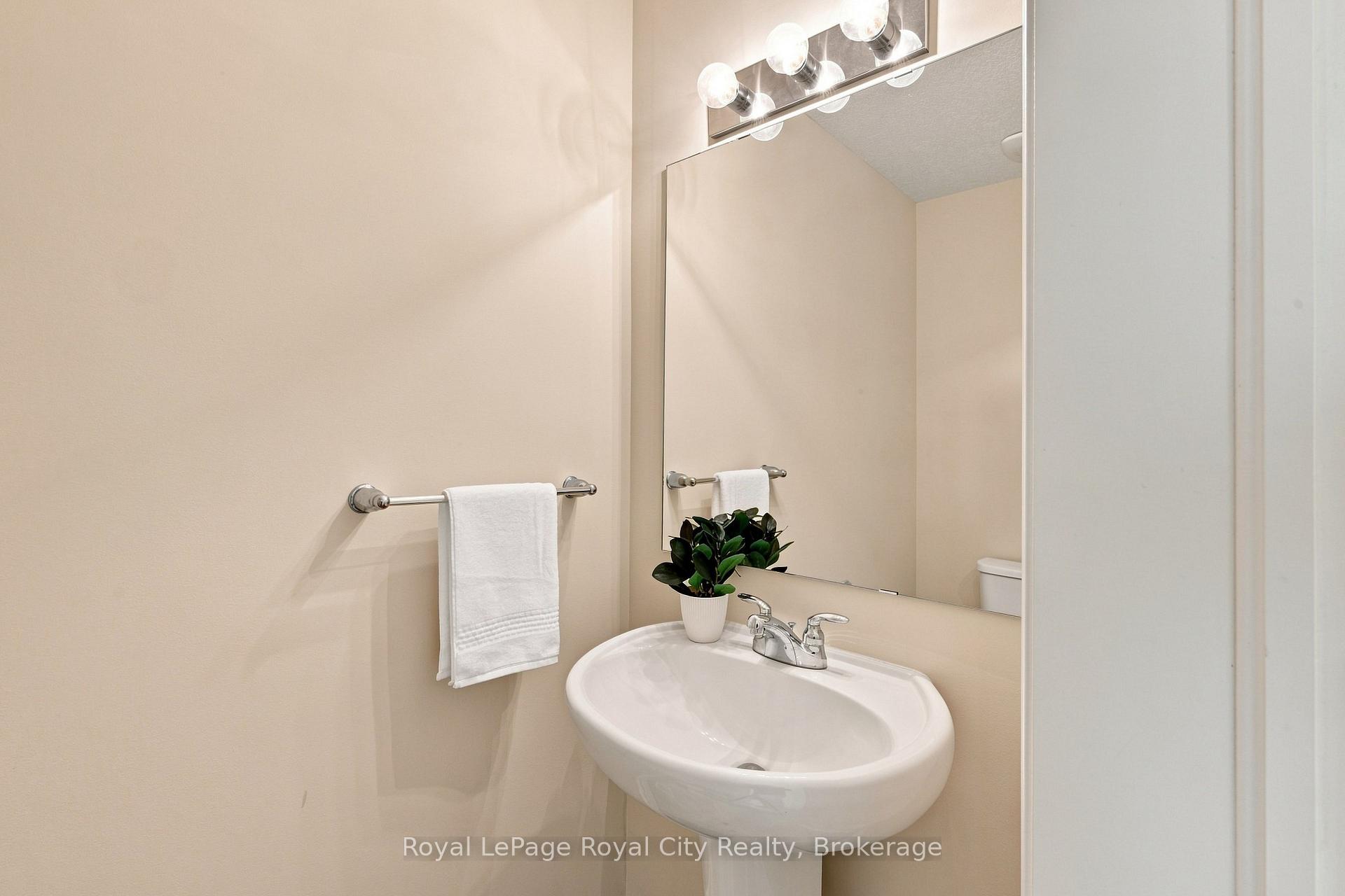 Photo 20 of 558 Starwood Drive, Guelph, Grange Road — HOMEH