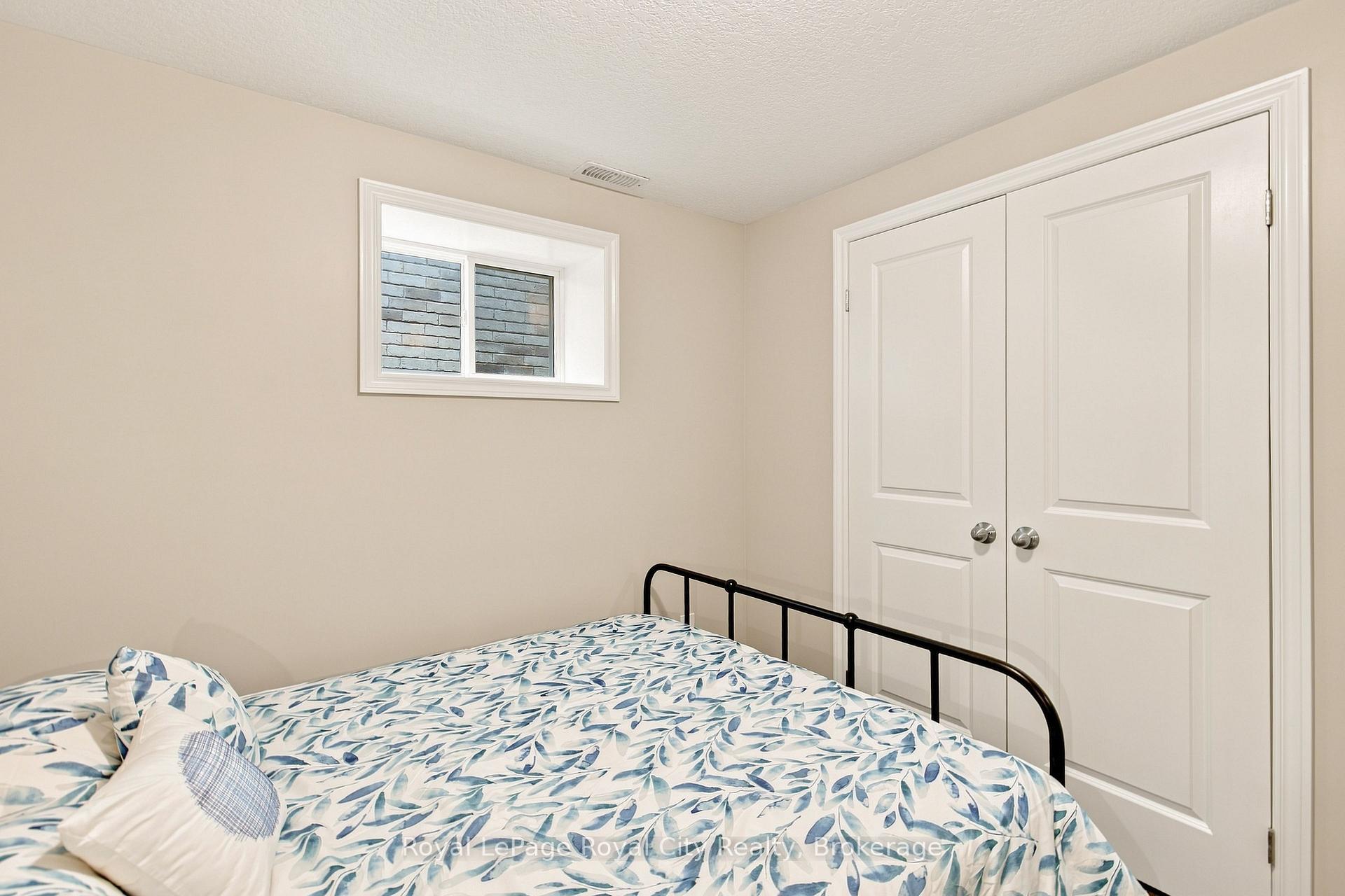 Photo 40 of 558 Starwood Drive, Guelph, Grange Road — HOMEH