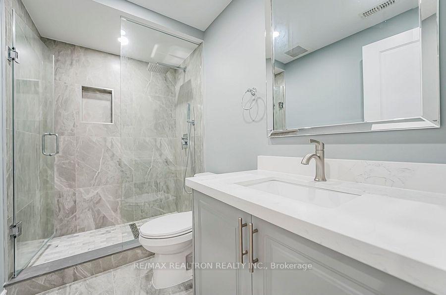 Photo 34 of 30 Vaudeville Drive, Etobicoke, Alderwood — HOMEH