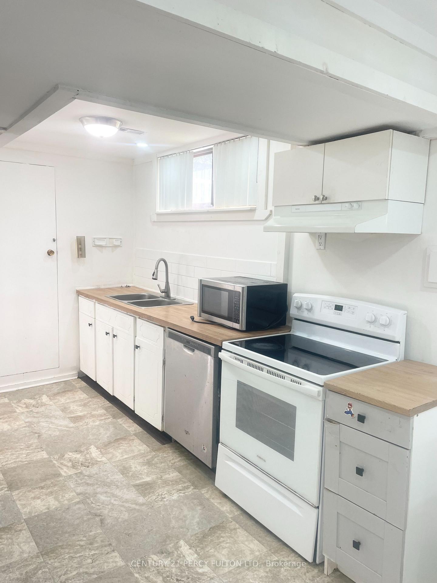 Photo 3 of Unit Bsmt, 26 Flintwick Drive, Scarborough, Bendale — HOMEH