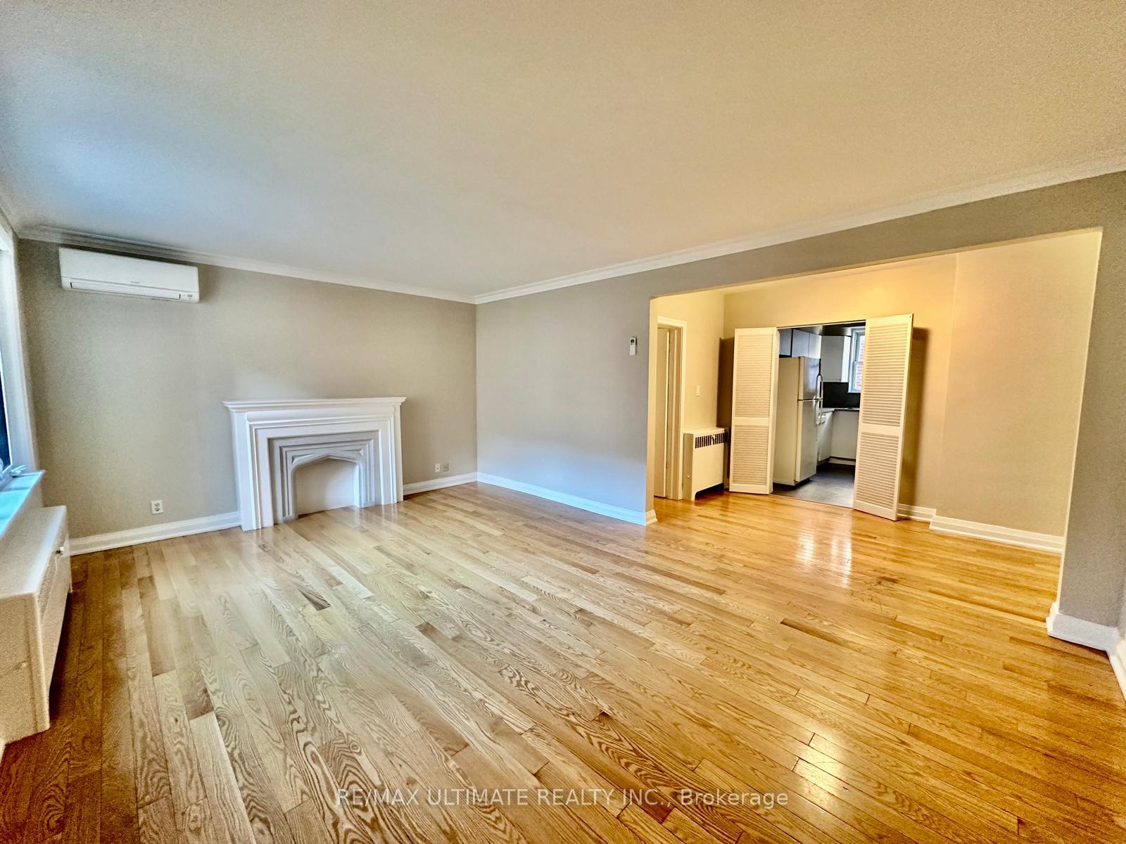 Photo 3 of Unit 3, 5 Warwick Avenue, Toronto, Humewood-Cedarvale — HOMEH