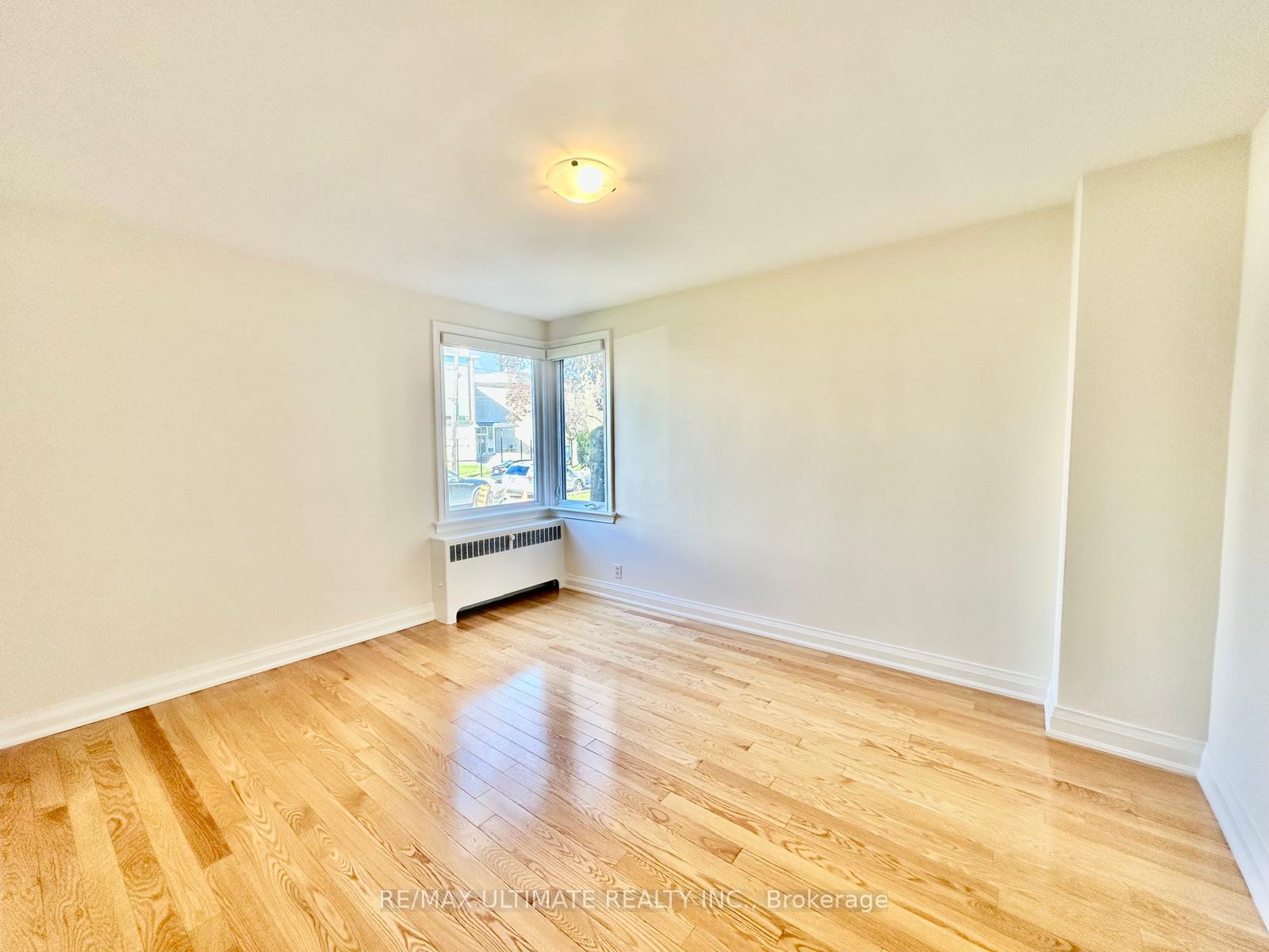 Photo 11 of Unit 3, 5 Warwick Avenue, Toronto, Humewood-Cedarvale — HOMEH