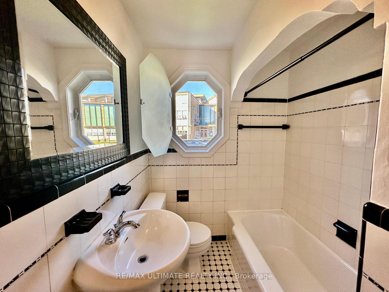 Photo 14 of Unit 3, 5 Warwick Avenue, Toronto, Humewood-Cedarvale — HOMEH
