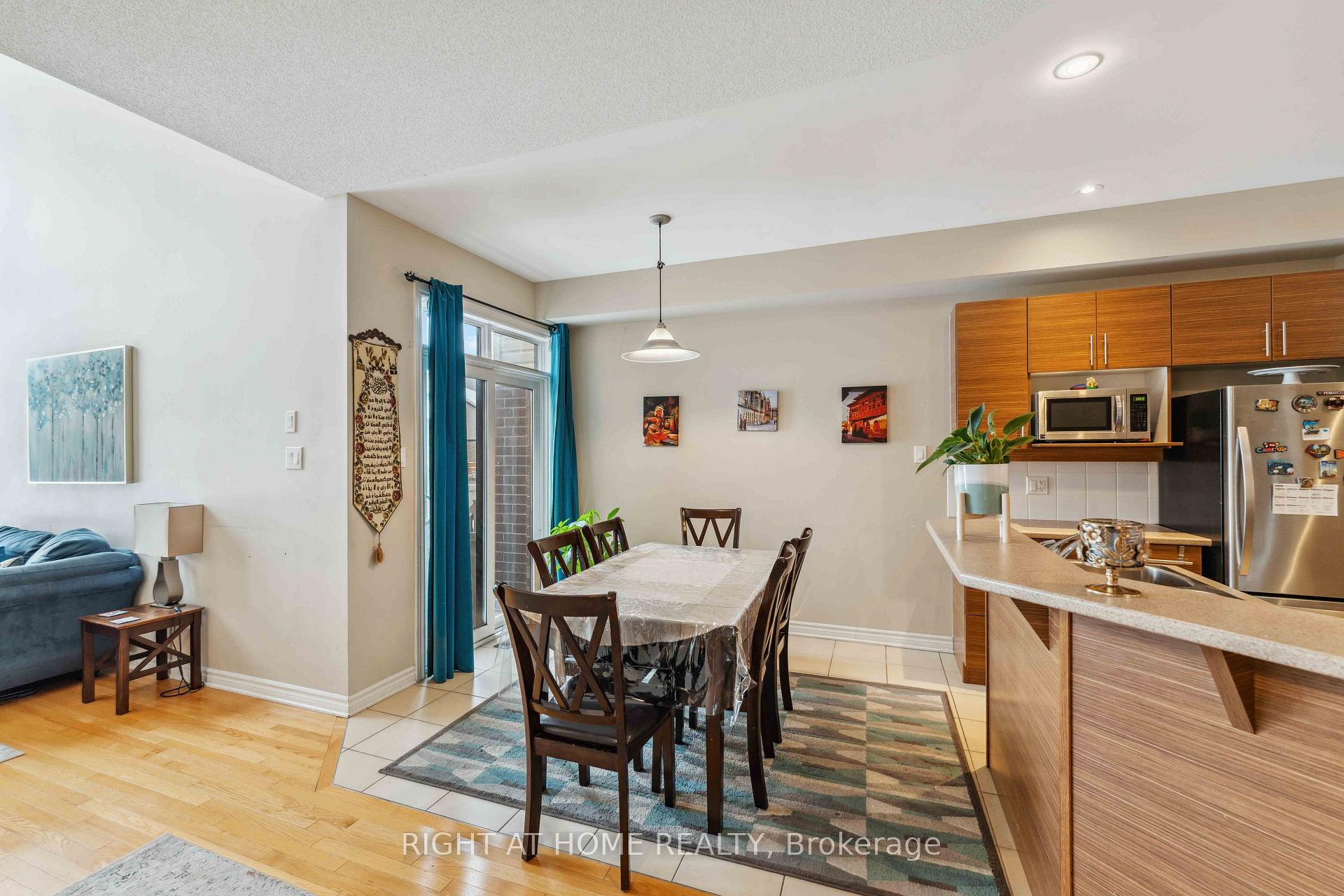 Photo 10 of 300 Cooks Mill Crescent, Ottawa, Riverside South — HOMEH