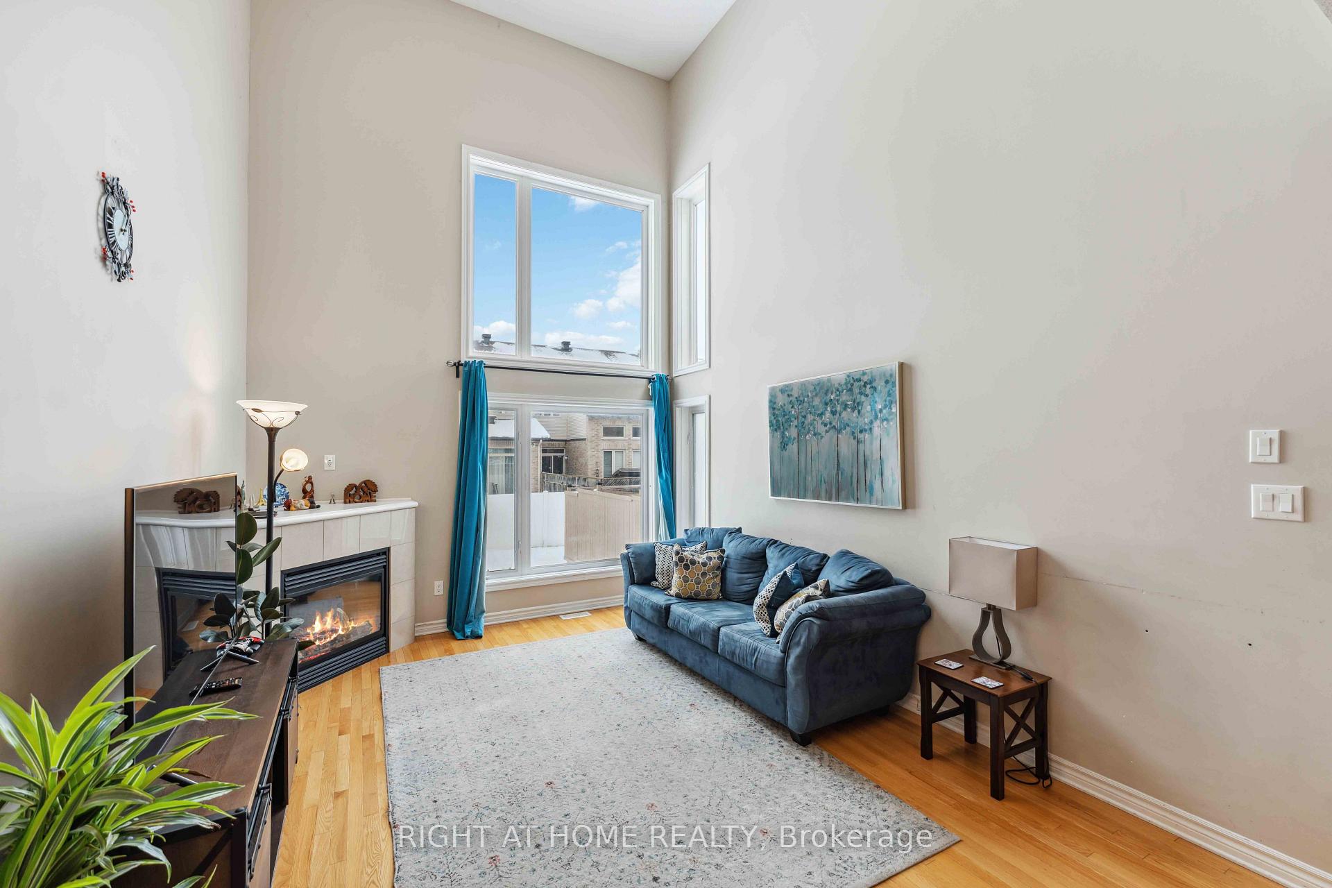 Photo 13 of 300 Cooks Mill Crescent, Ottawa, Riverside South — HOMEH
