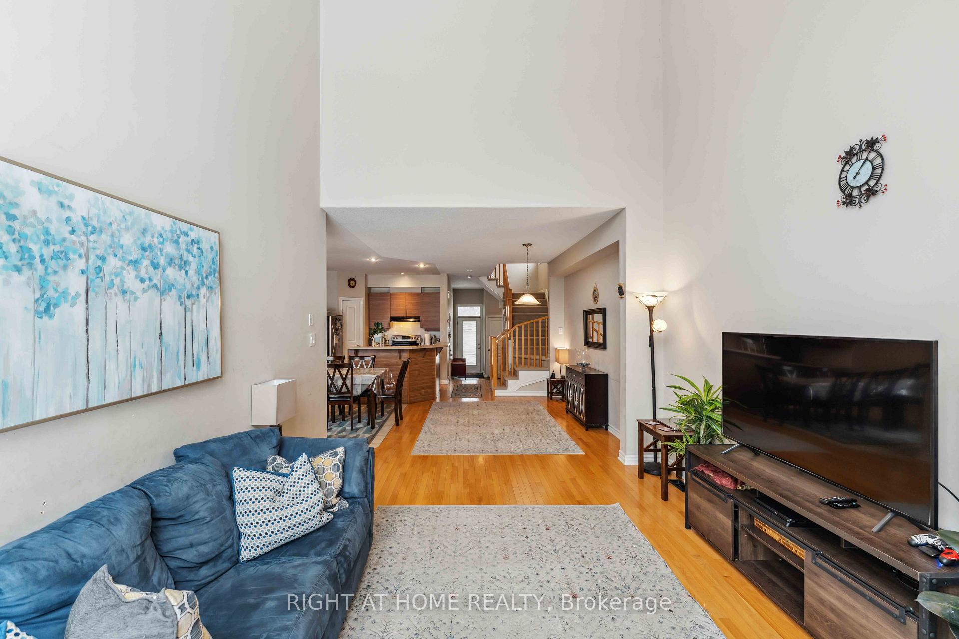 Photo 15 of 300 Cooks Mill Crescent, Ottawa, Riverside South — HOMEH