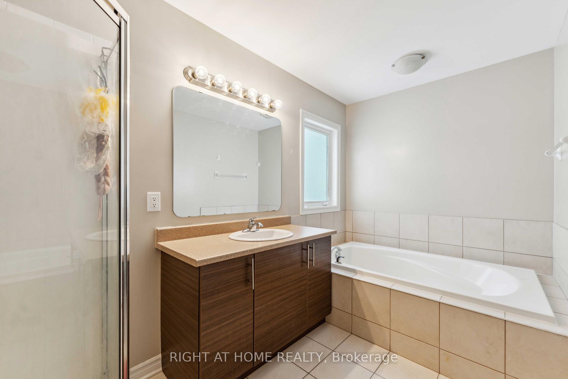 Photo 30 of 300 Cooks Mill Crescent, Ottawa, Riverside South — HOMEH