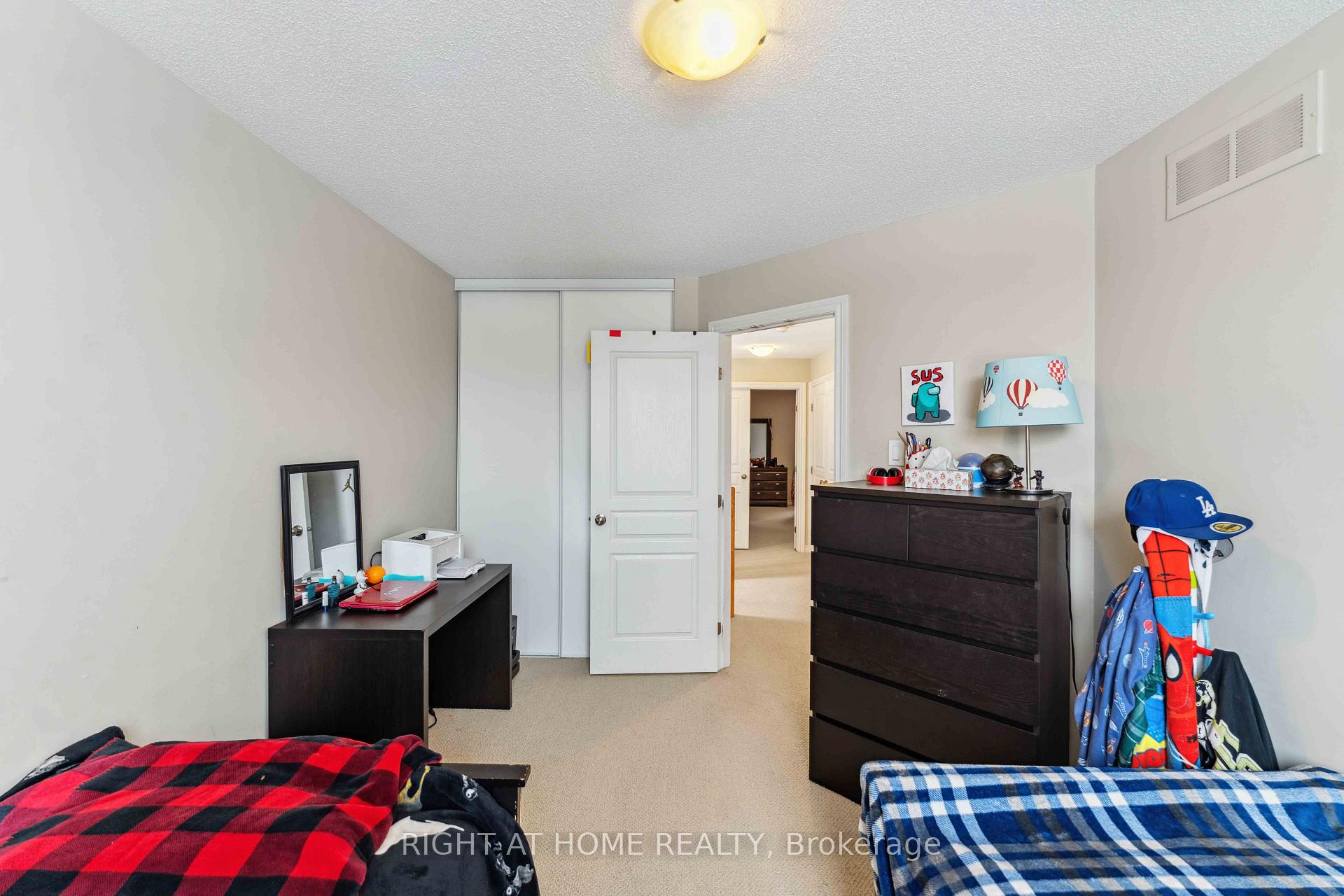 Photo 34 of 300 Cooks Mill Crescent, Ottawa, Riverside South — HOMEH