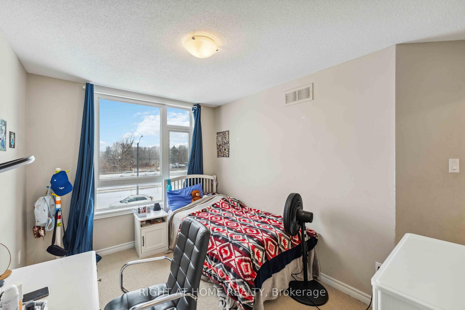 Photo 37 of 300 Cooks Mill Crescent, Ottawa, Riverside South — HOMEH