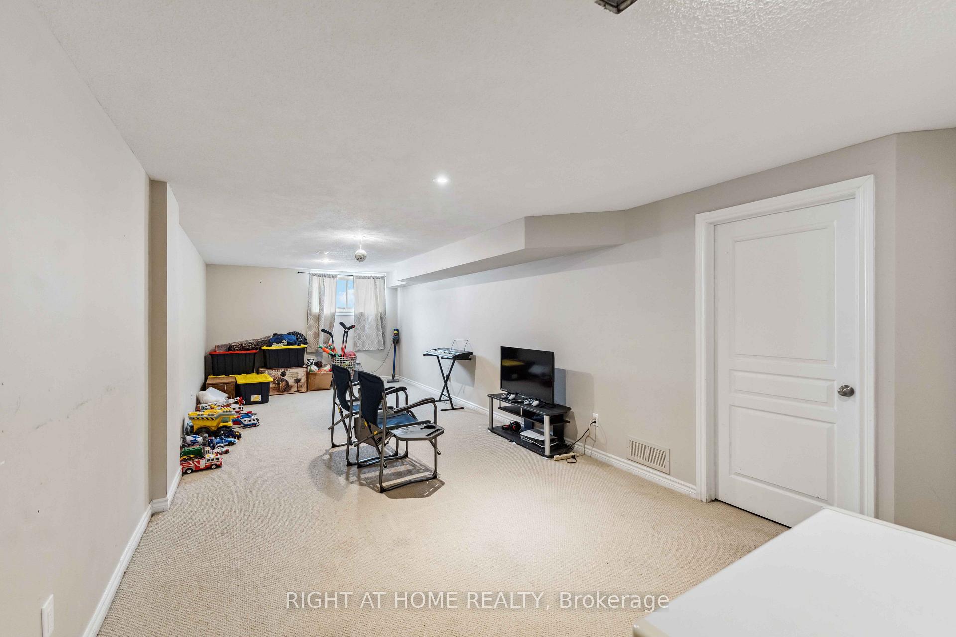 Photo 41 of 300 Cooks Mill Crescent, Ottawa, Riverside South — HOMEH
