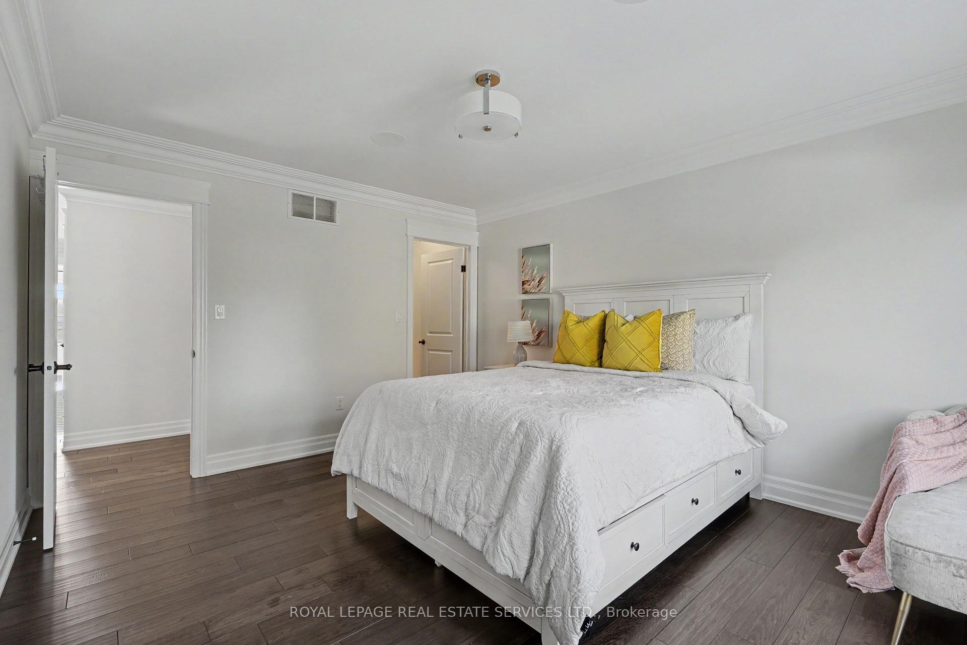 Photo 32 of 369 Lees Lane, Oakville, West — HOMEH