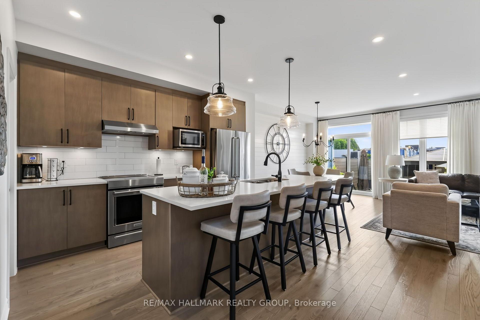 Photo 6 of 317 Kanashtage Terrace, Ottawa, Camelot — HOMEH
