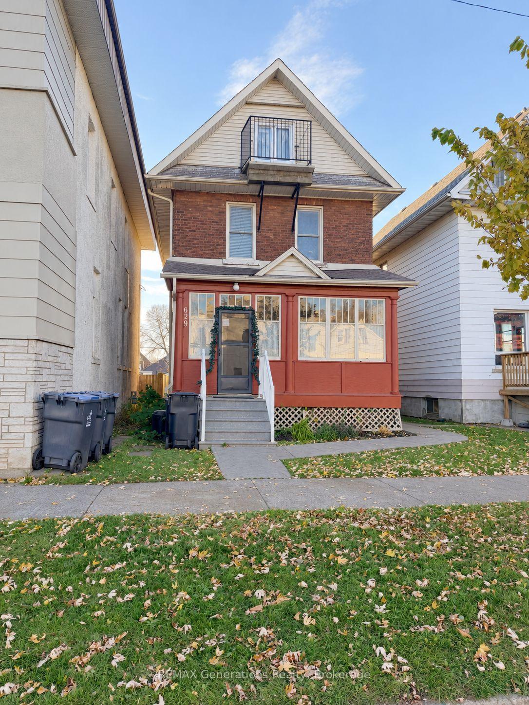 Photo 2 of 629 Vickers Street S, Thunder Bay, Hyde Park — HOMEH