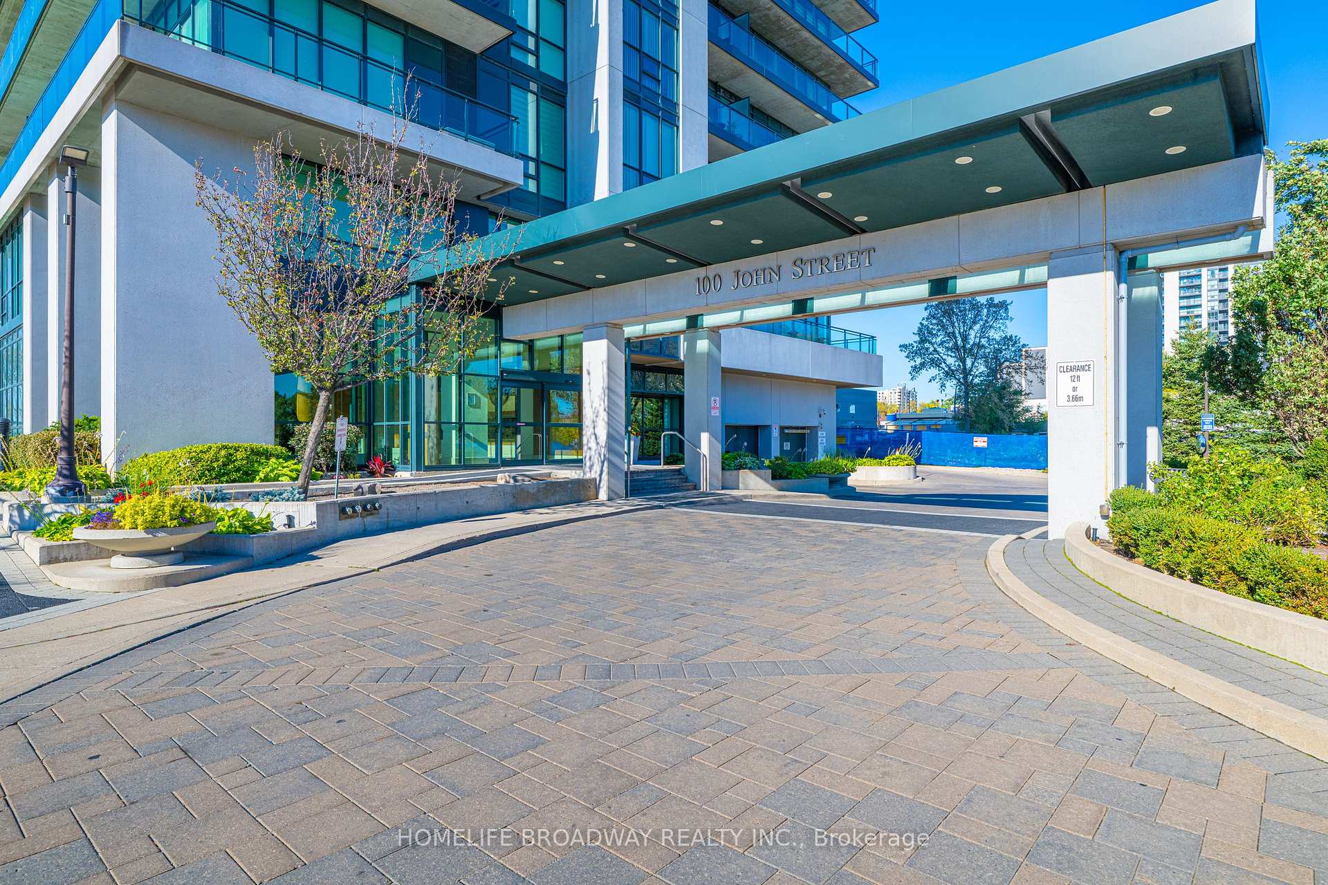 Photo 2 of Unit 2307, 100 John Street, Brampton, Downtown Brampton — HOMEH