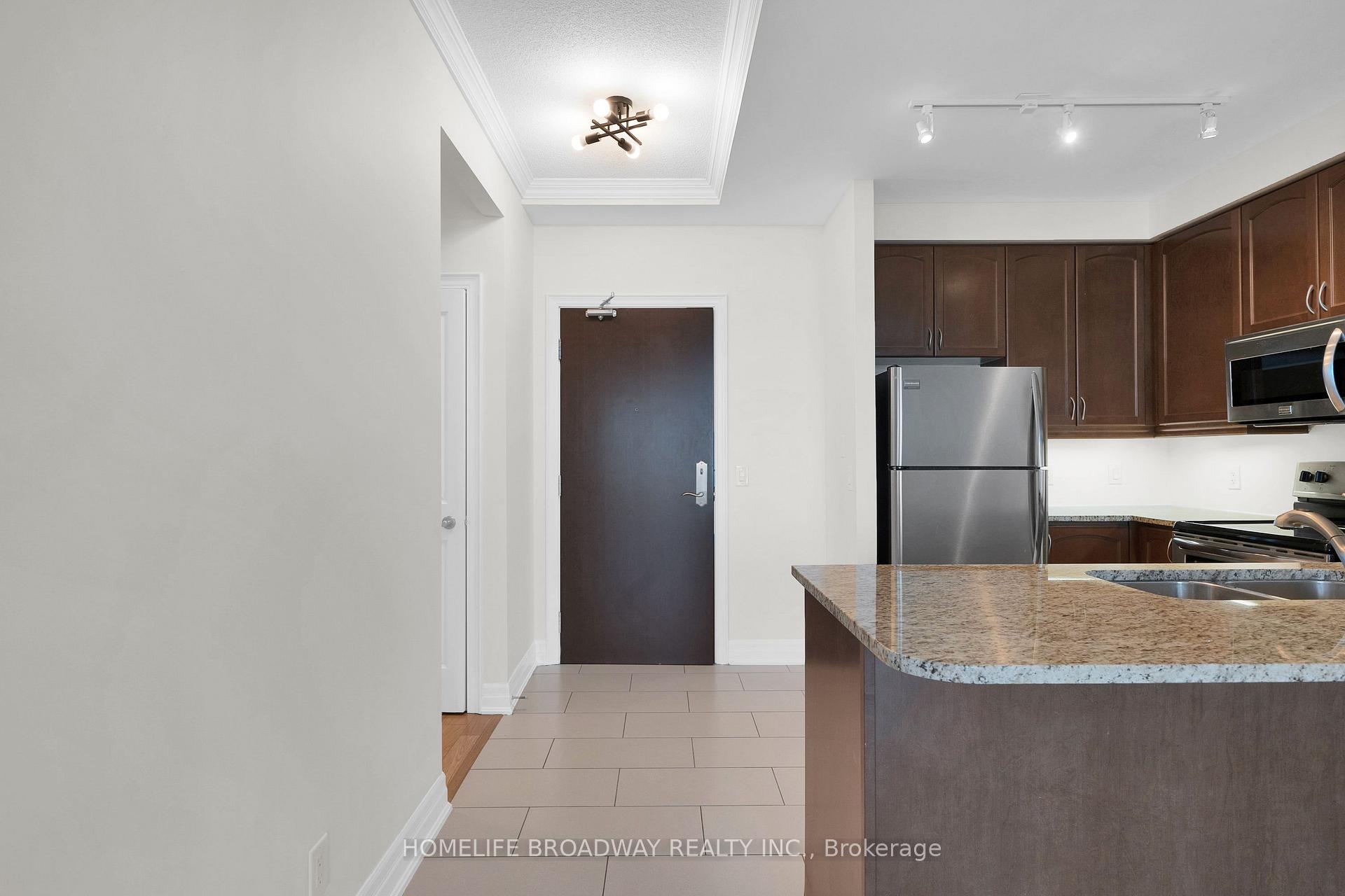 Photo 6 of Unit 2307, 100 John Street, Brampton, Downtown Brampton — HOMEH