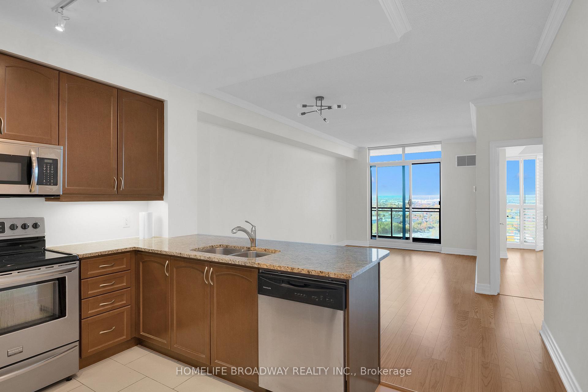 Photo 7 of Unit 2307, 100 John Street, Brampton, Downtown Brampton — HOMEH