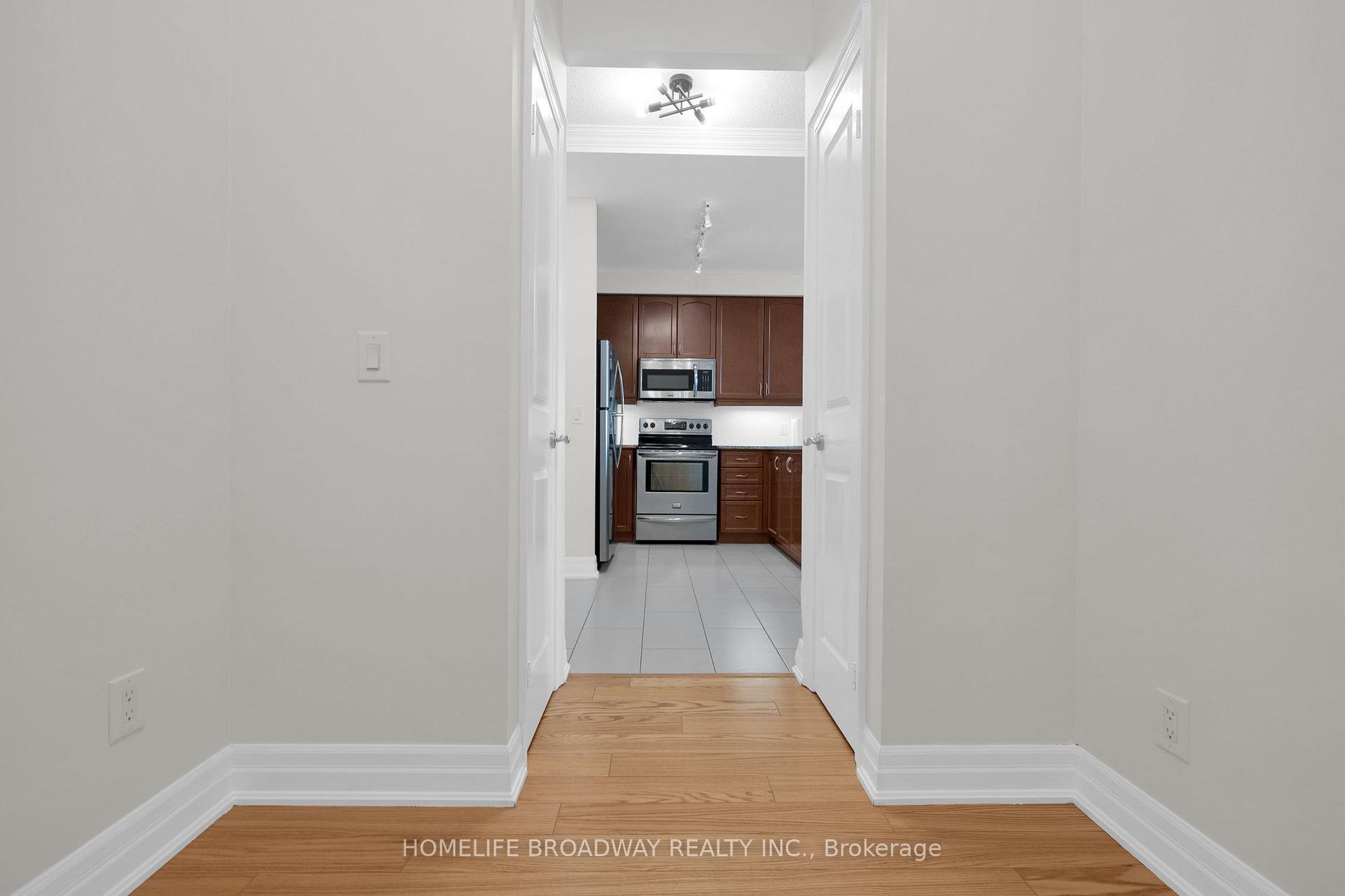 Photo 16 of Unit 2307, 100 John Street, Brampton, Downtown Brampton — HOMEH