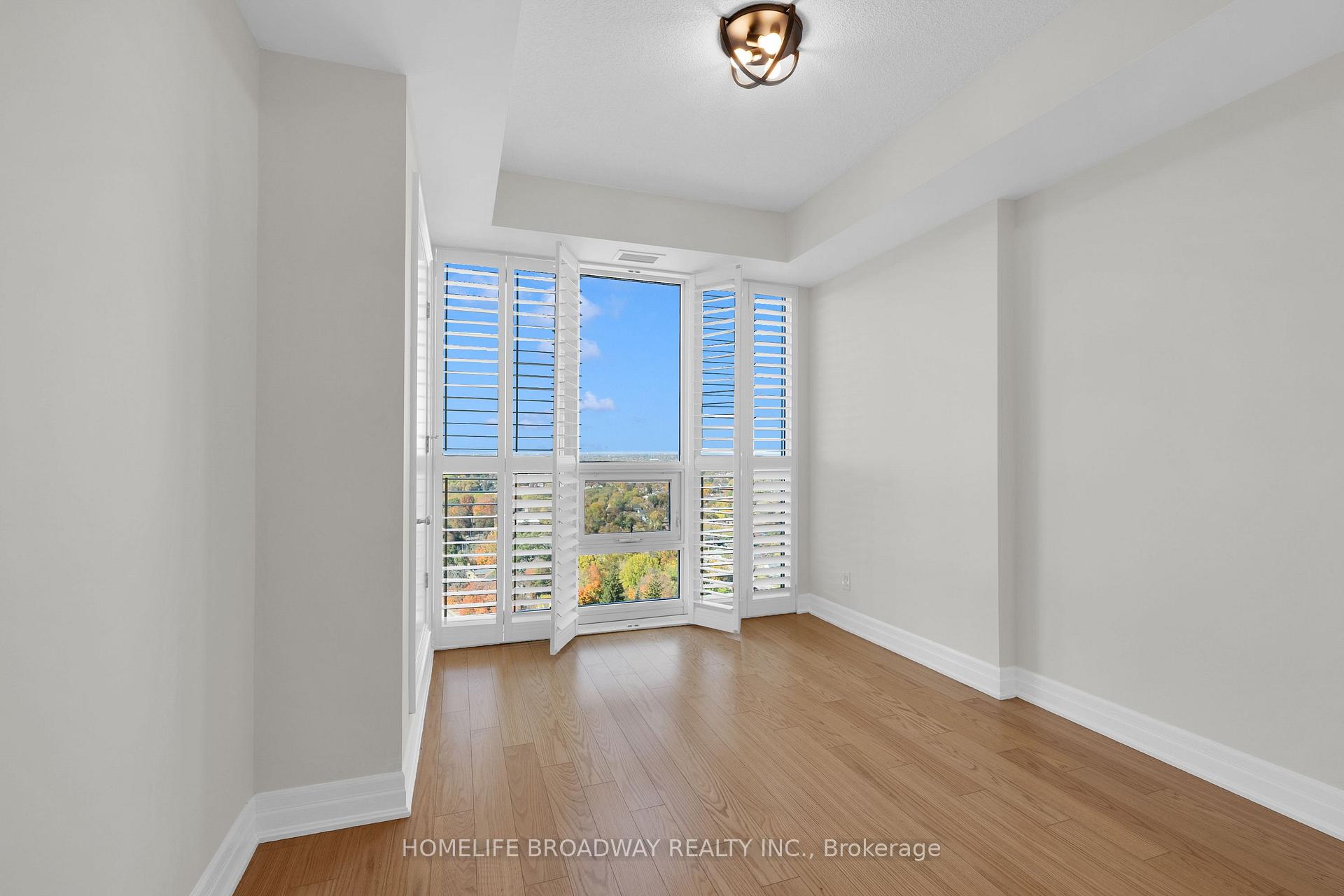 Photo 18 of Unit 2307, 100 John Street, Brampton, Downtown Brampton — HOMEH
