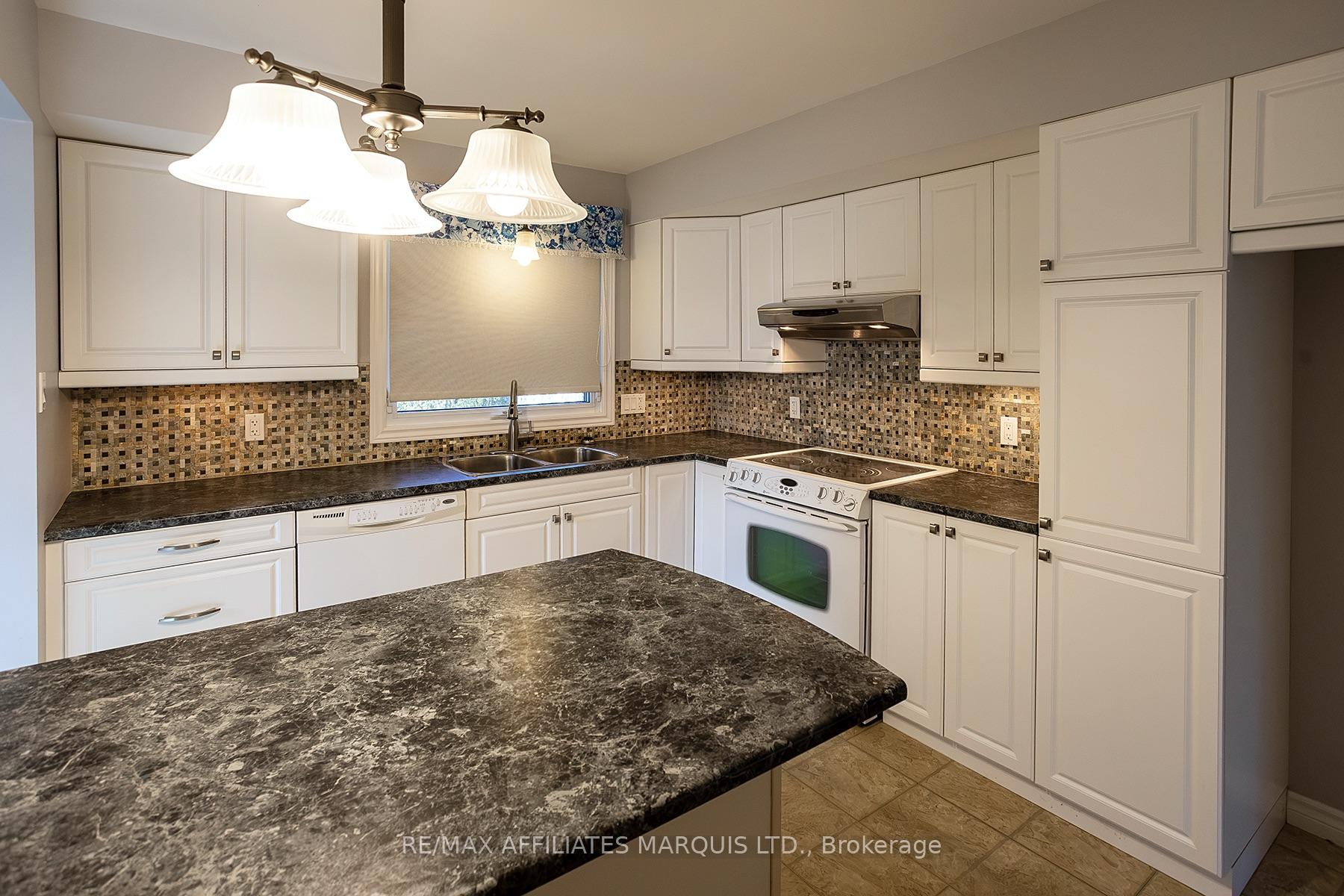 Photo 18 of 14 Westwinds Drive, South Dundas, Morrisburg — HOMEH